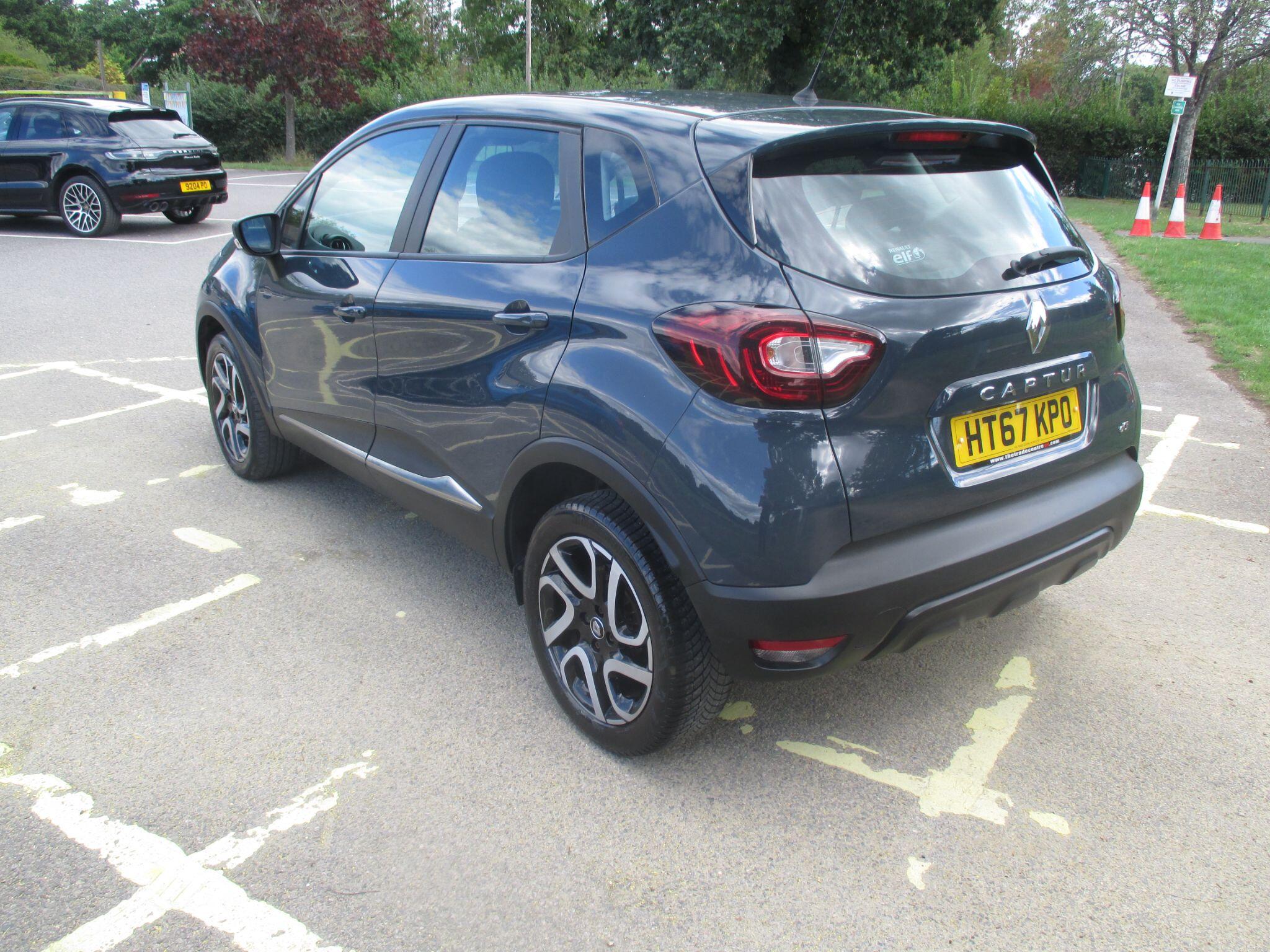 Renault Captur view 16