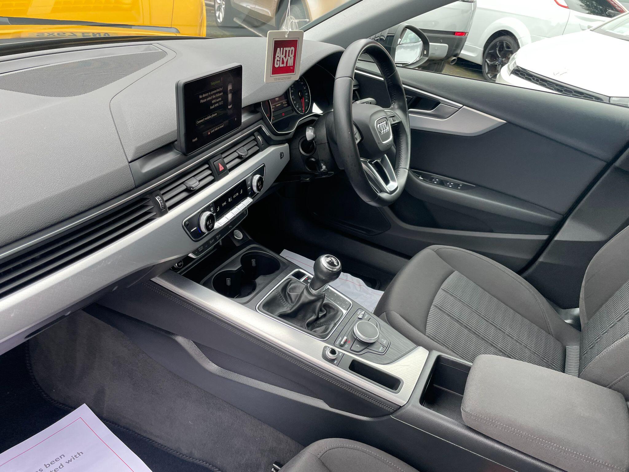 Audi A4 view 30