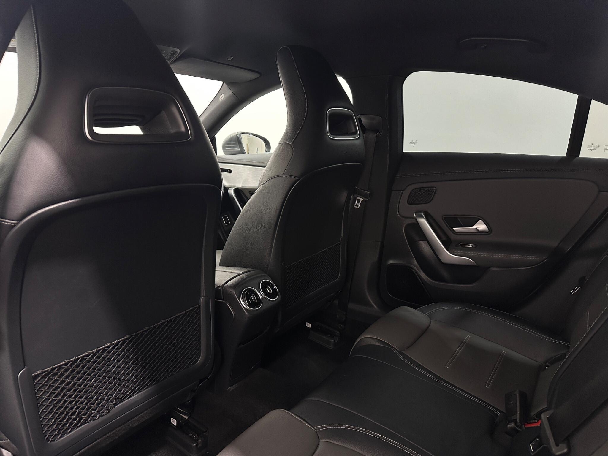Mercedes-Benz Cla view 38