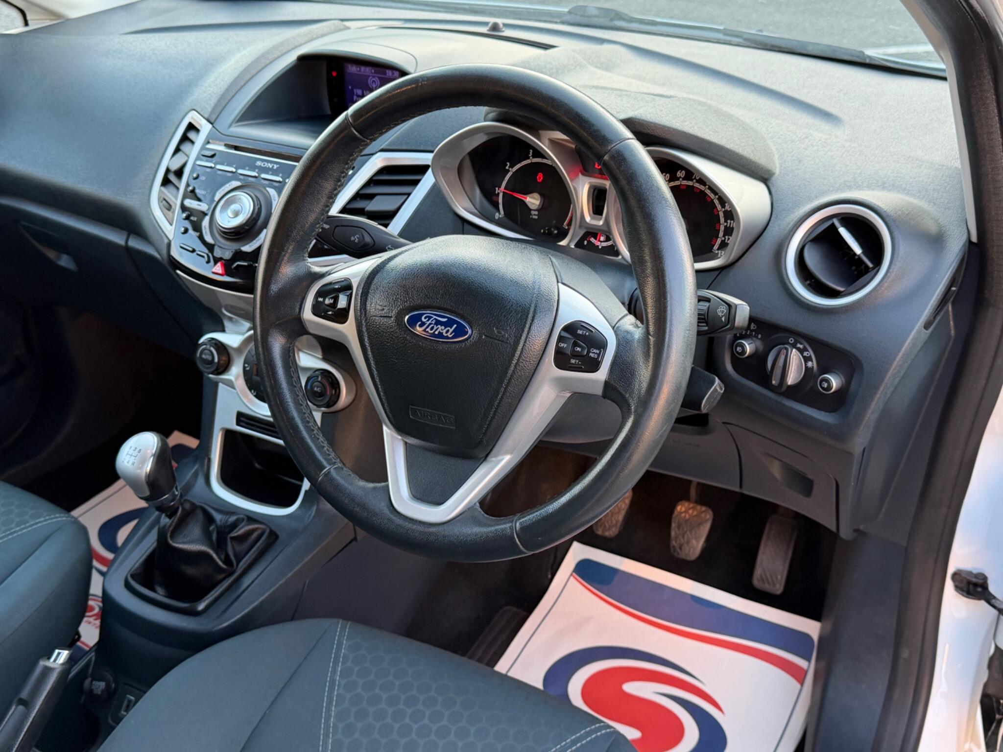 Ford Fiesta view 3