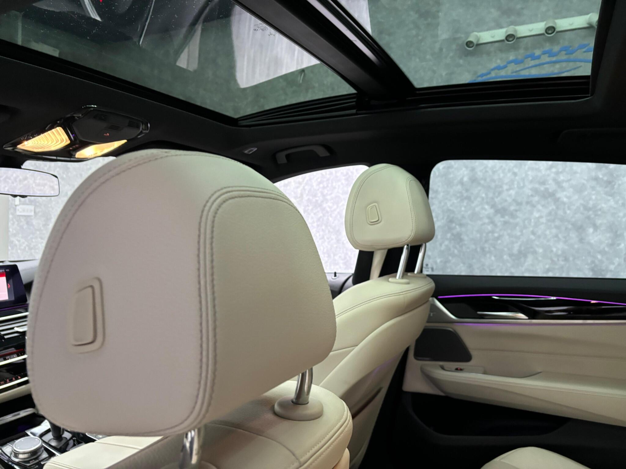 BMW 6 Series Gran Turismo view 12