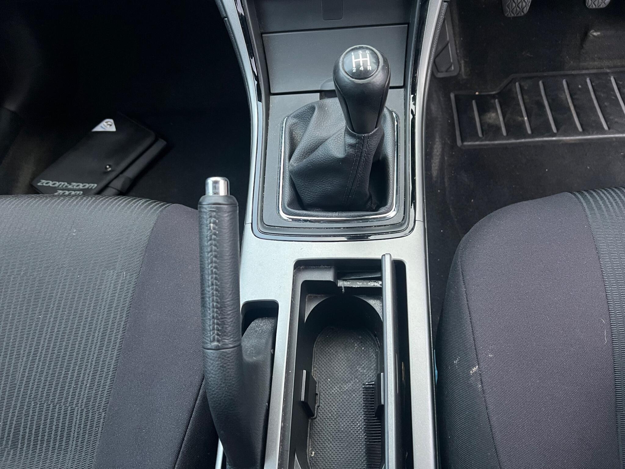 Mazda Mazda6 view 24