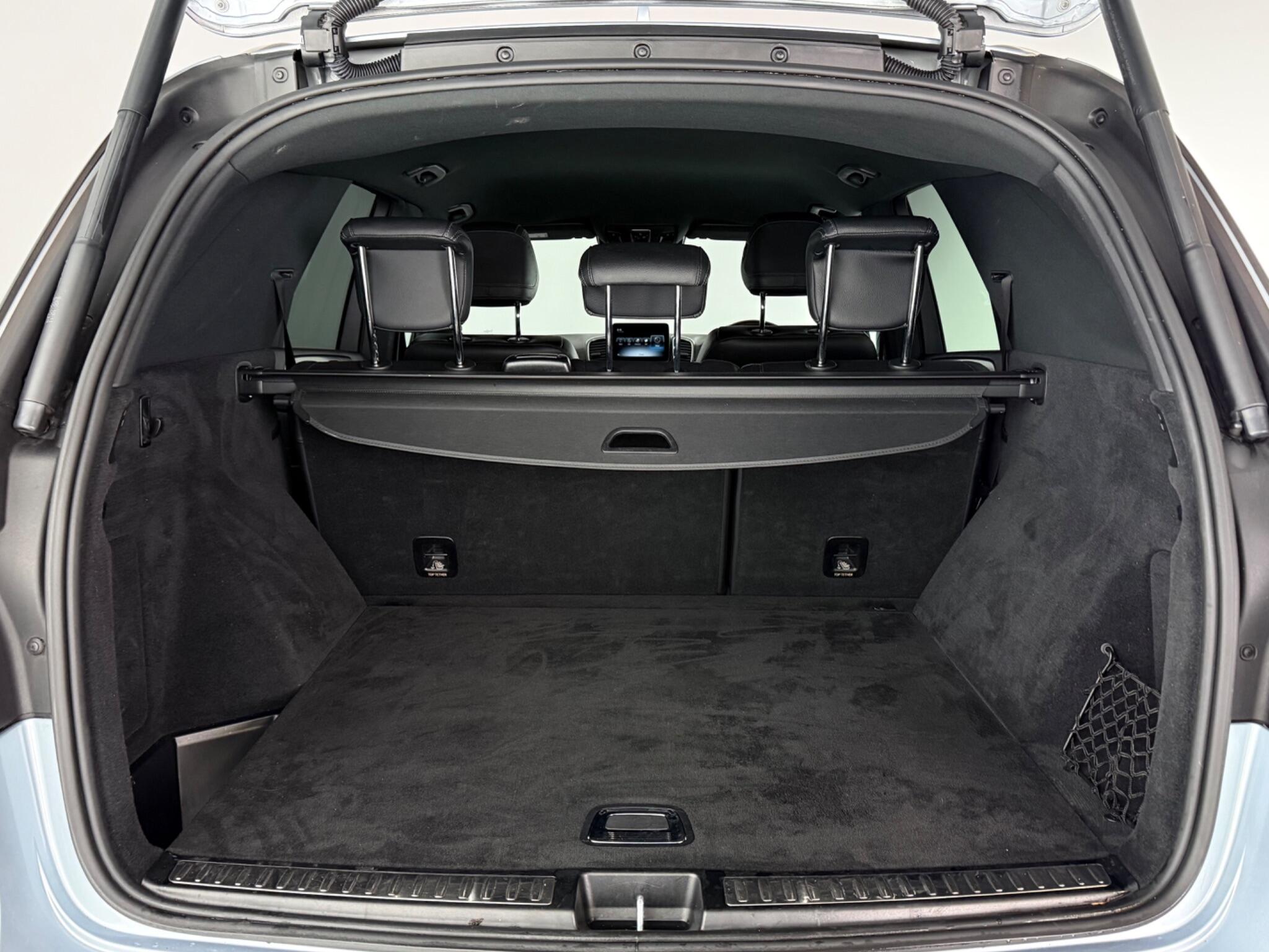 Mercedes-Benz GLE view 12