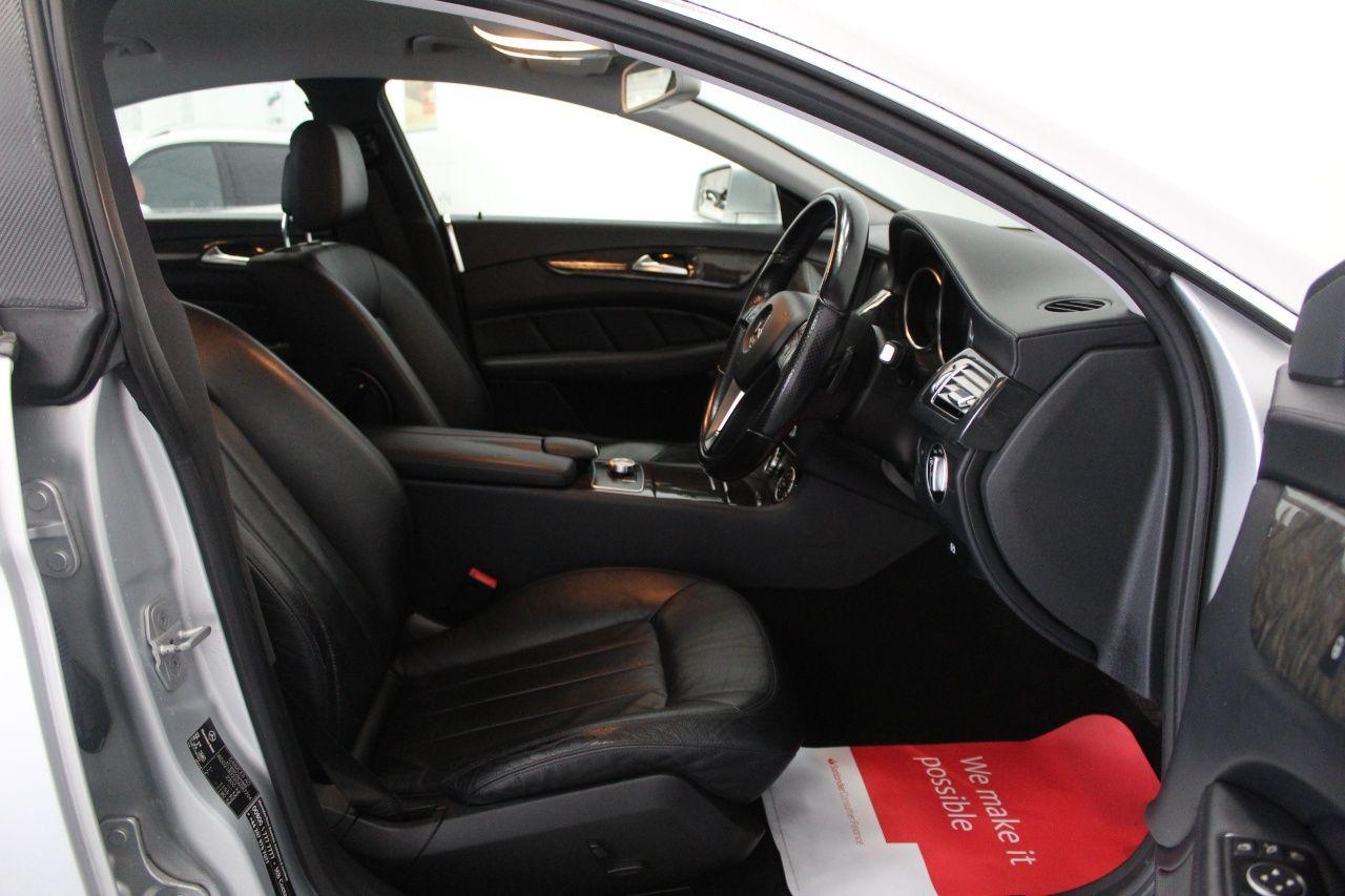 Mercedes-Benz CLS view 30