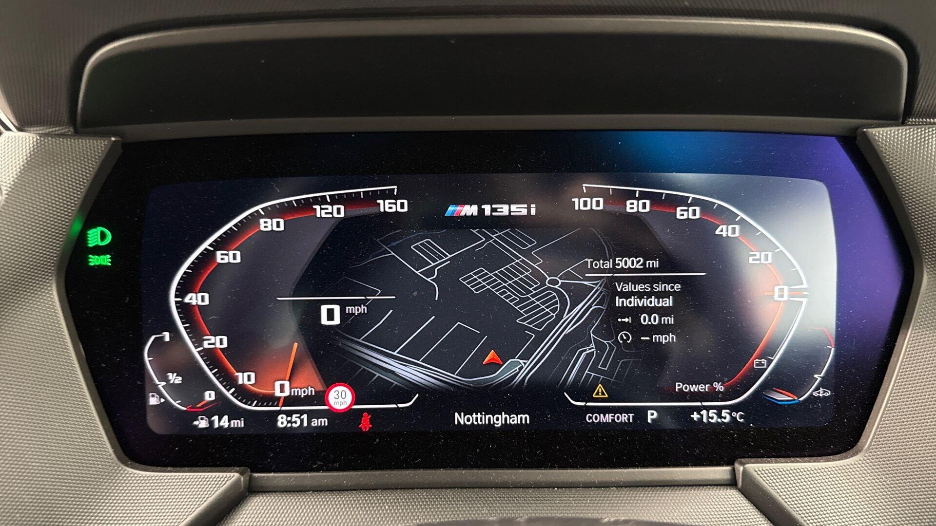 BMW 1 Series view 9