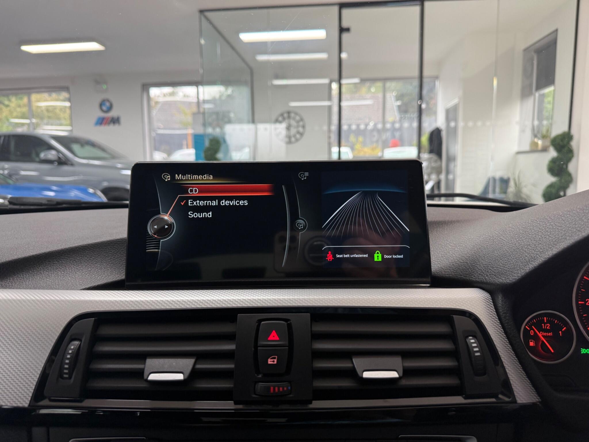 BMW 3 Series view 10
