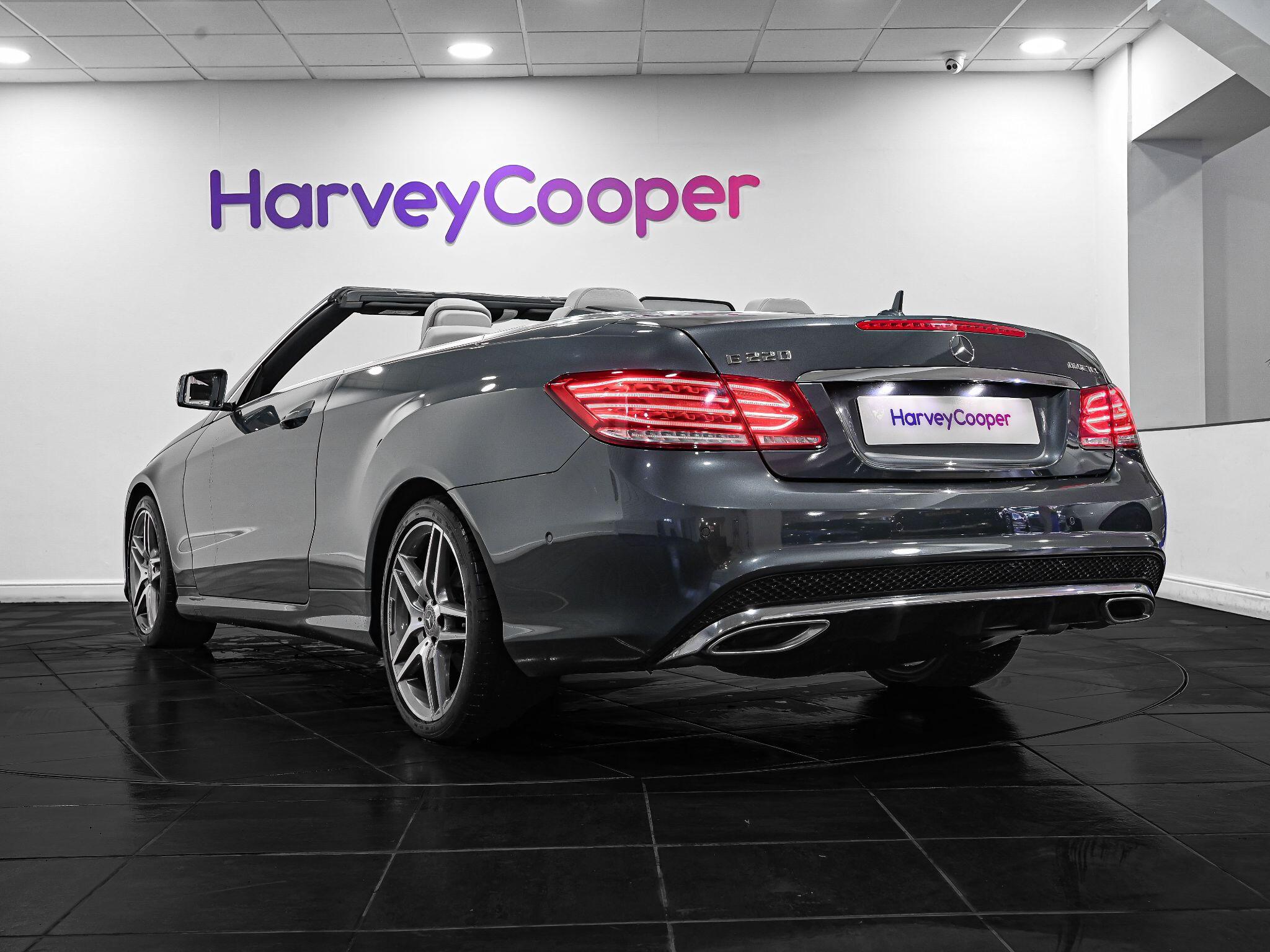 Mercedes-Benz E-Class view 5
