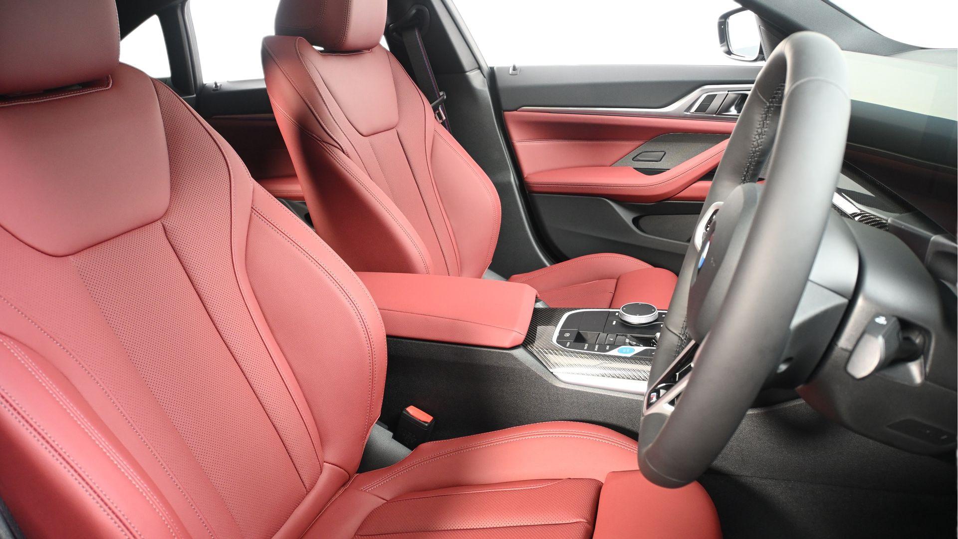 BMW i4 view 11