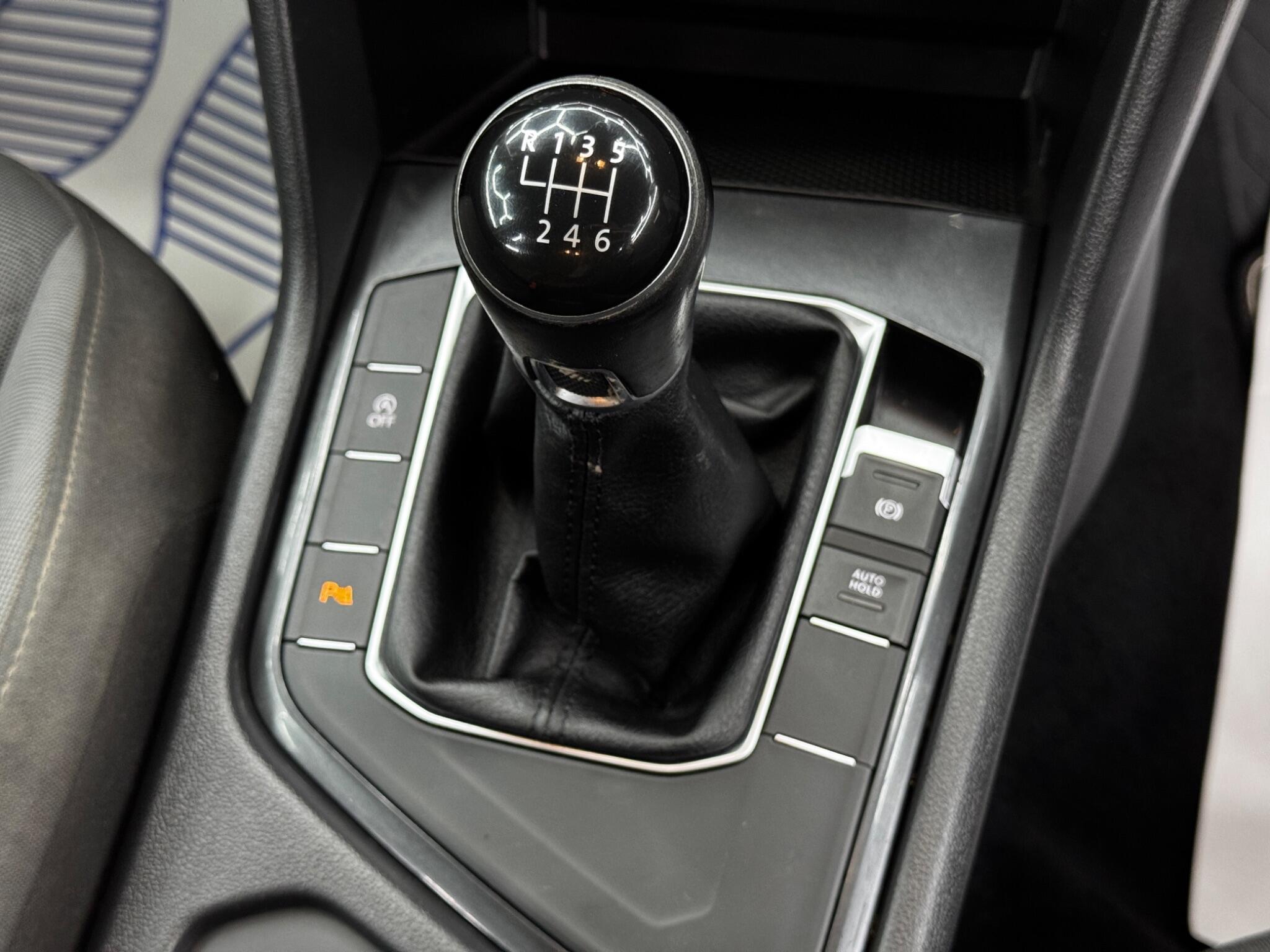 Volkswagen Tiguan view 26