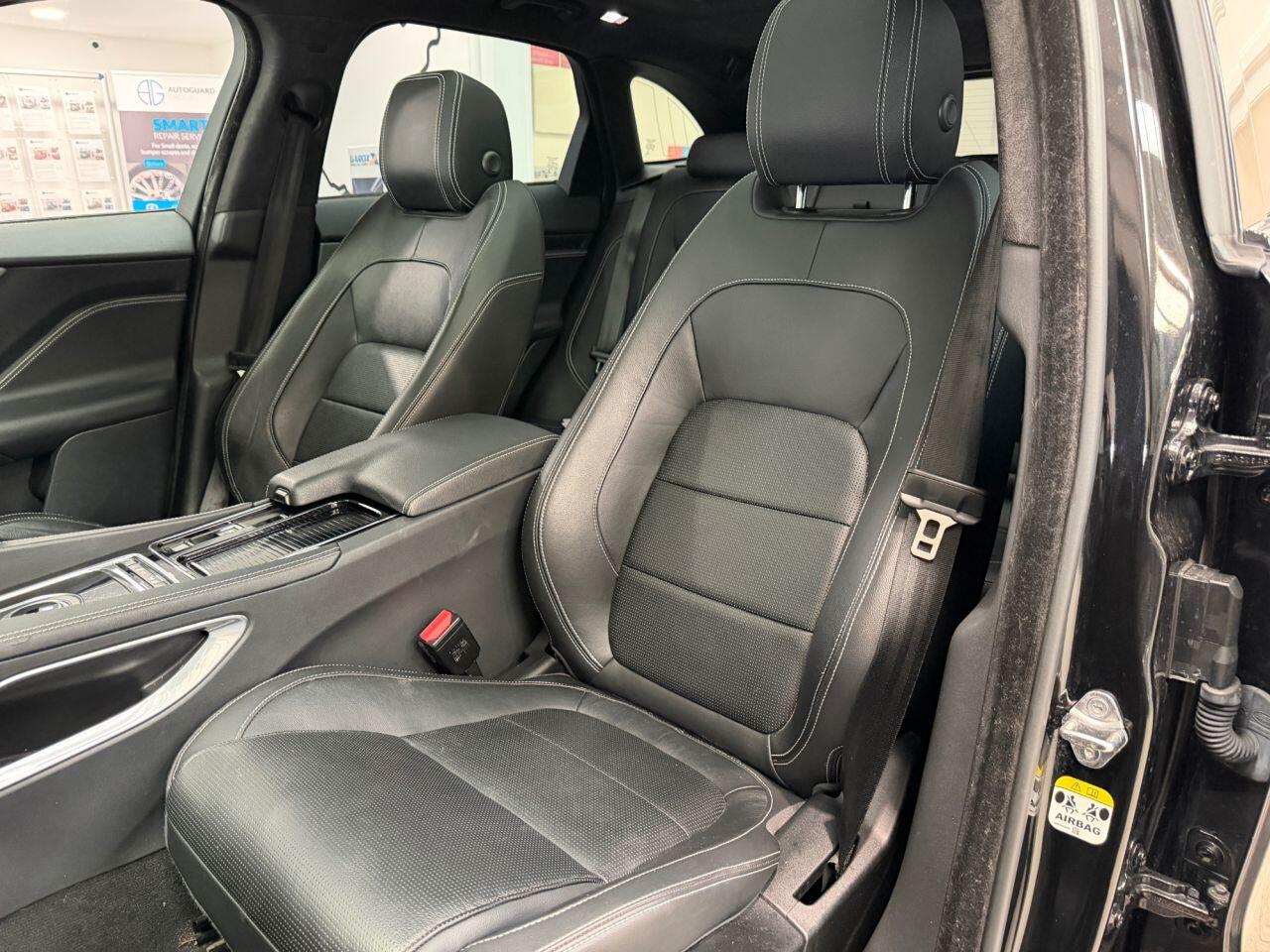Jaguar F-Pace view 9