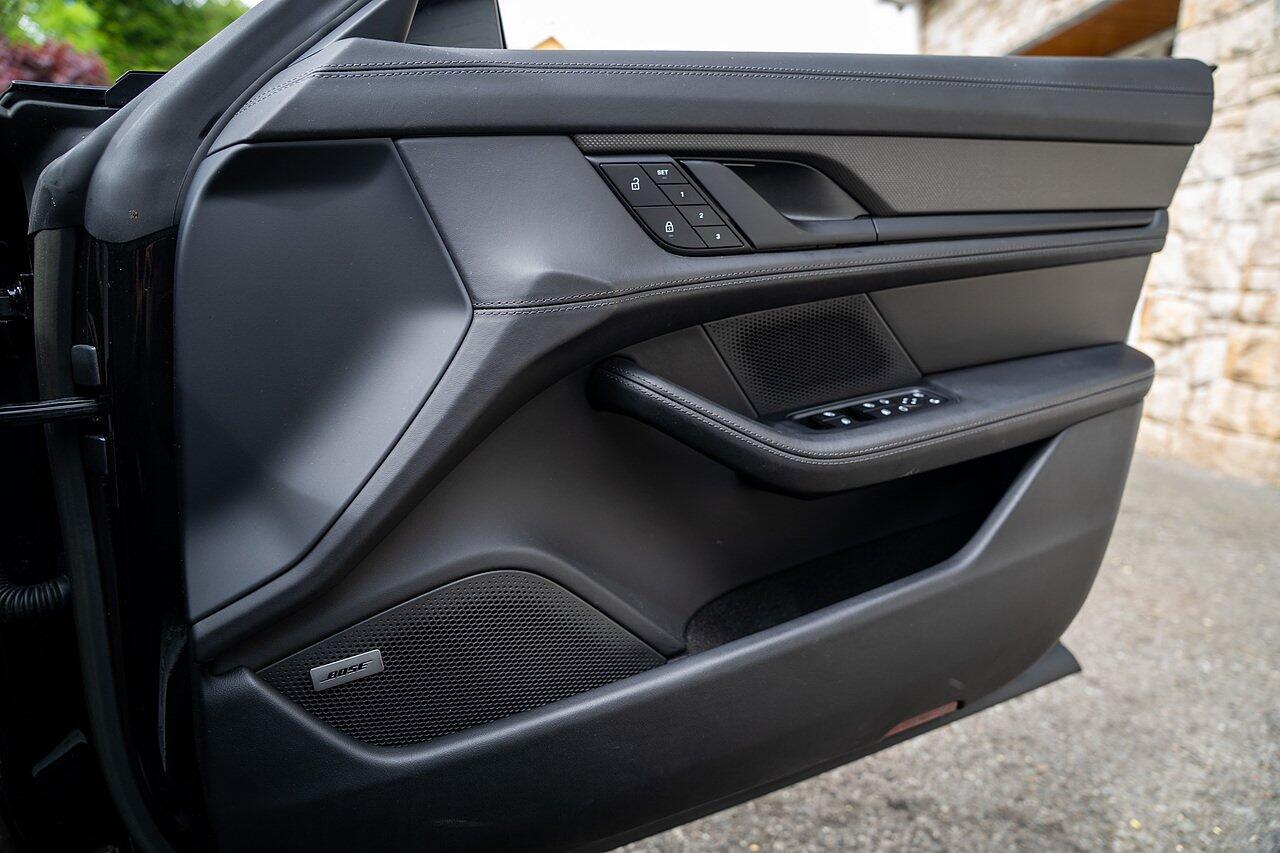 Porsche Taycan view 52