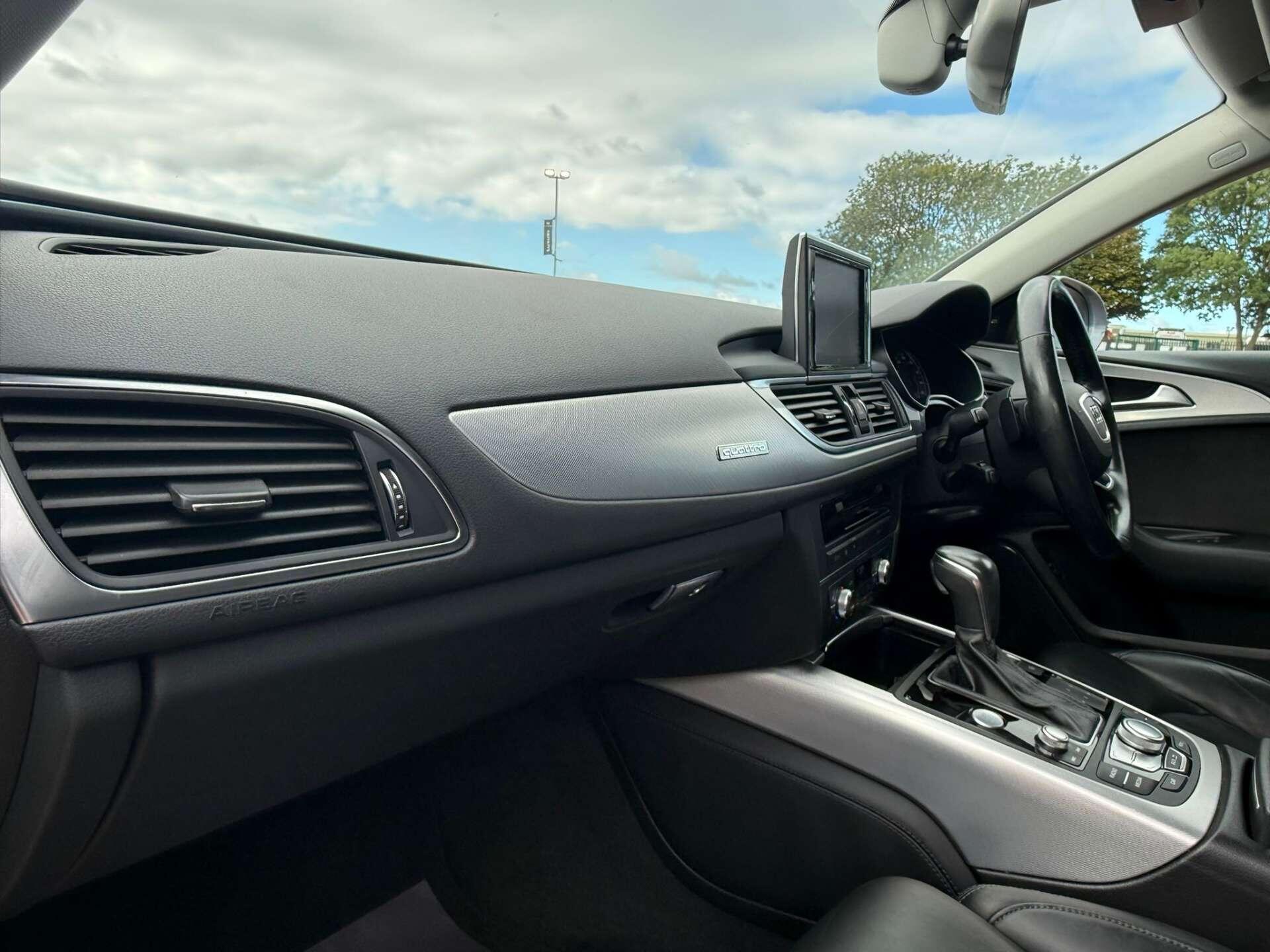Audi A6 view 42