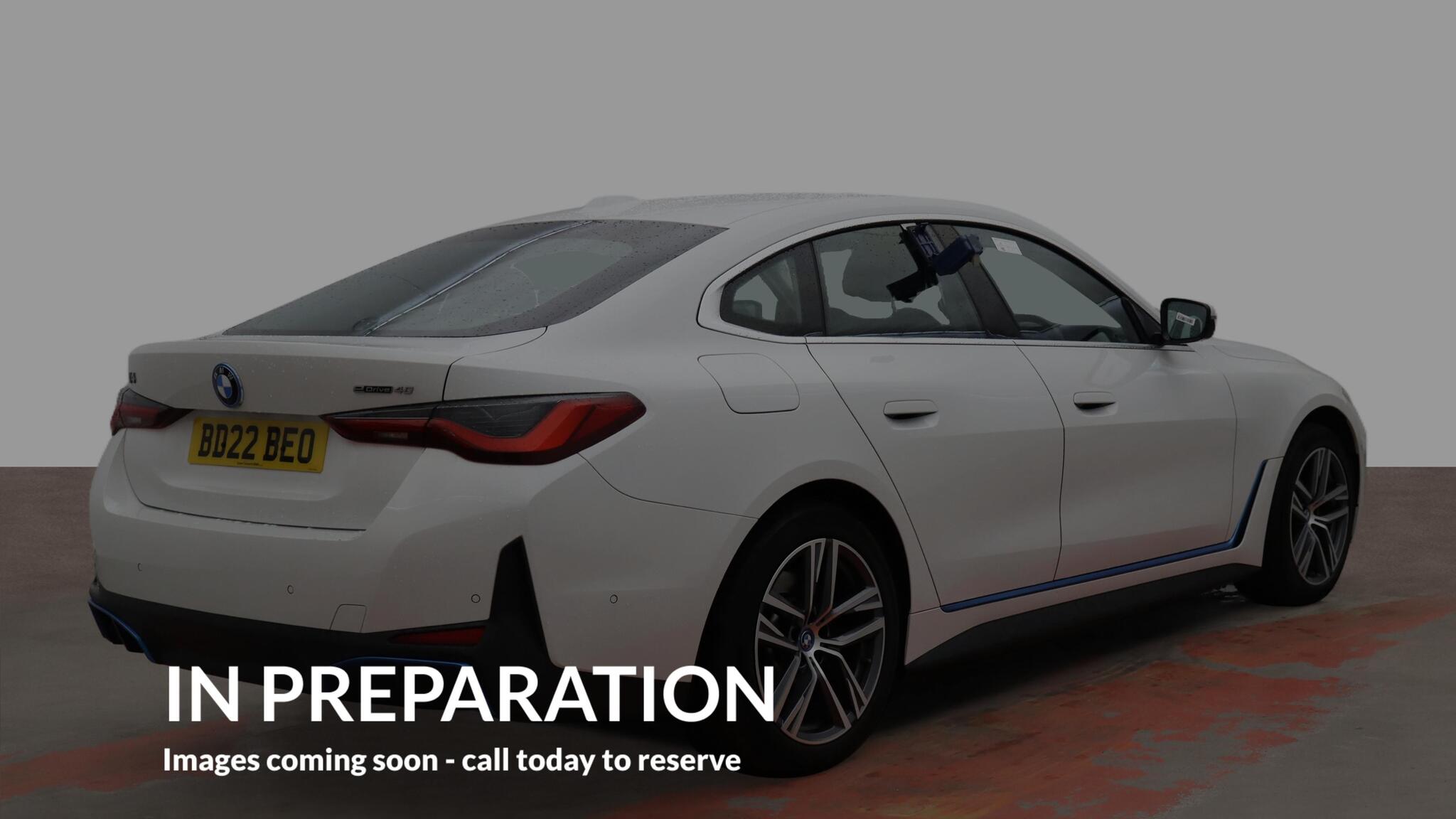 BMW I4 view 4