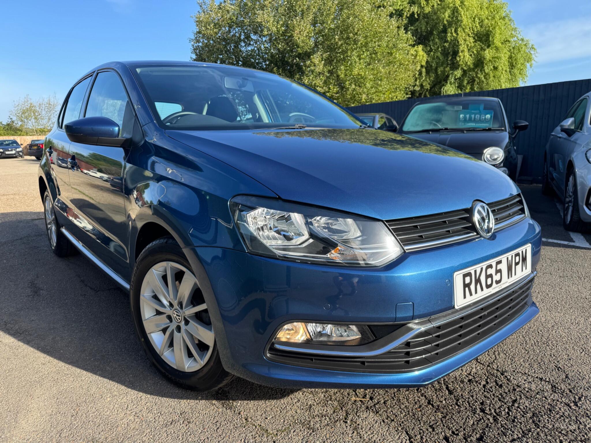 Volkswagen Polo view 2