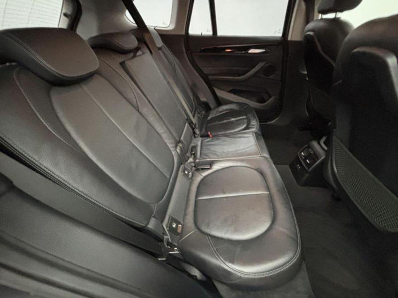 BMW X1 view 4