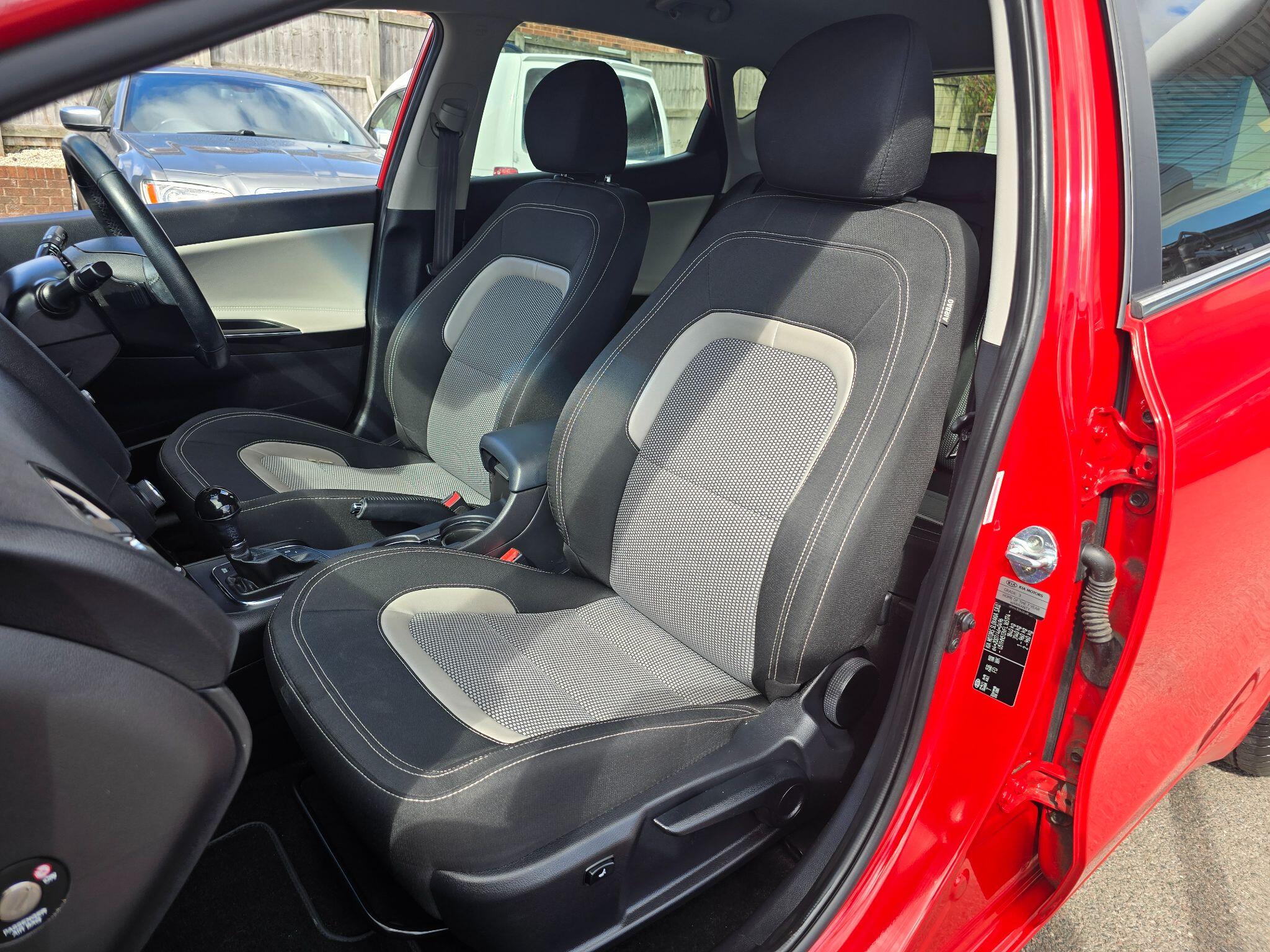 Kia Ceed view 40