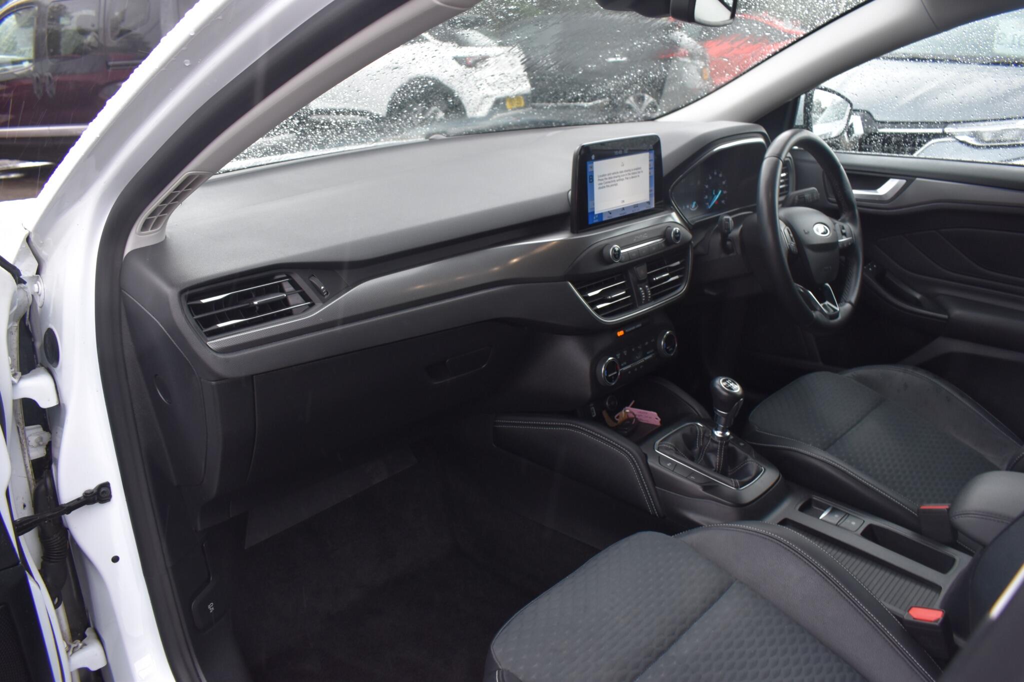 Focus - 2.0 EcoBlue Titanium X Euro 6 (s/s) 5dr - Image 9