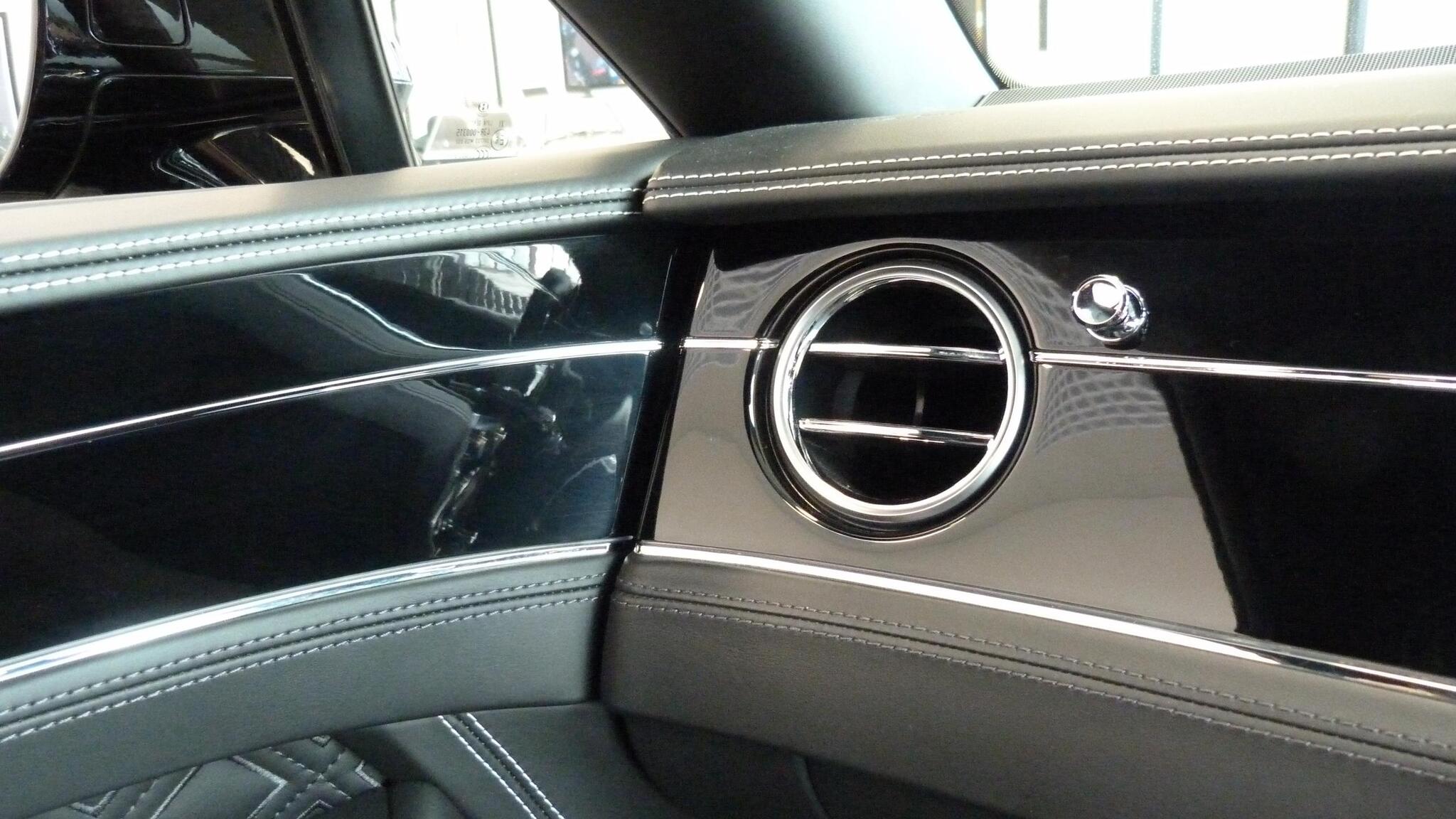 Bentley Continental view 30
