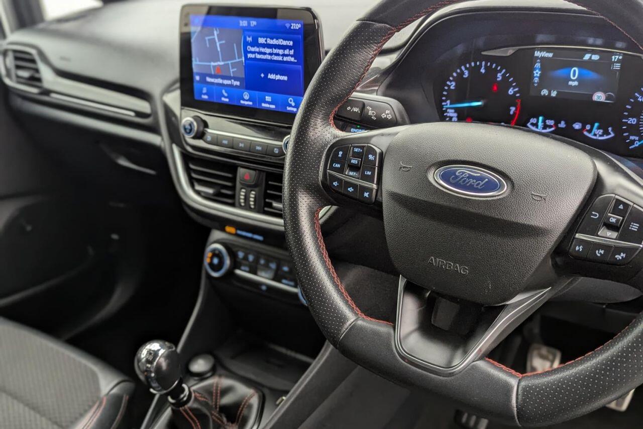 Ford Fiesta view 35