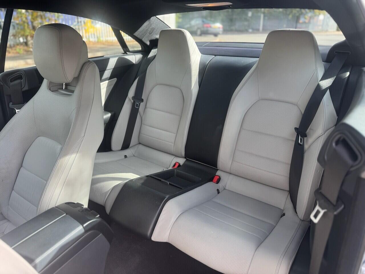 Mercedes-Benz E-Class view 15