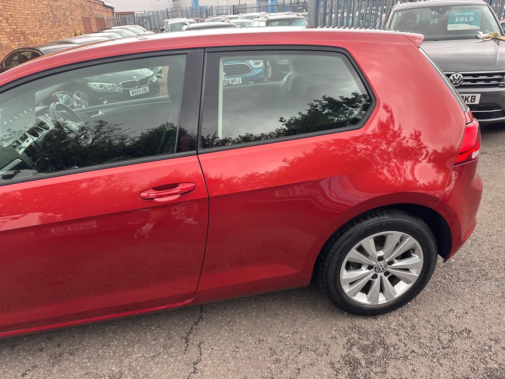Volkswagen Golf view 12