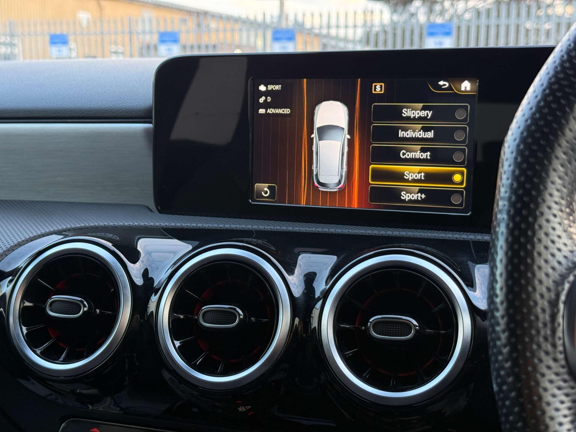 Mercedes-Benz A-Class view 76