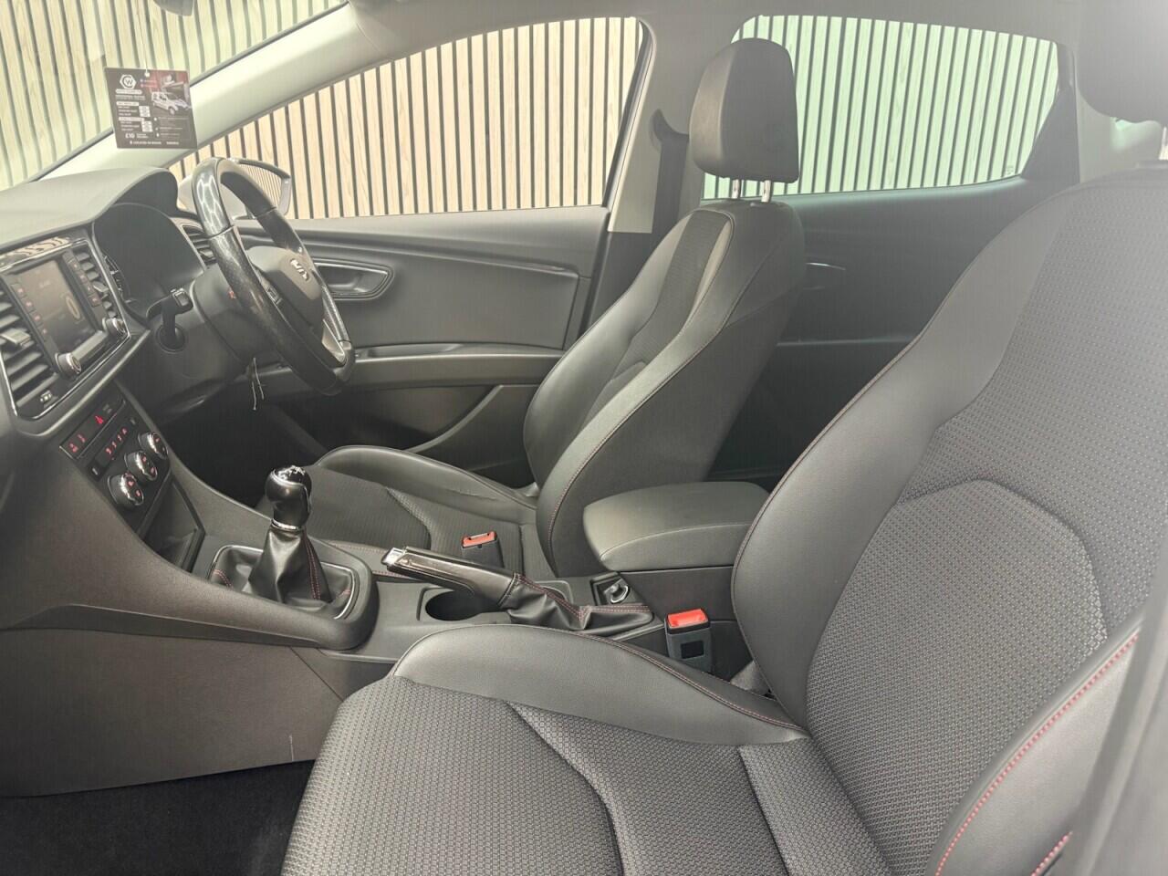 Seat Leon view 5