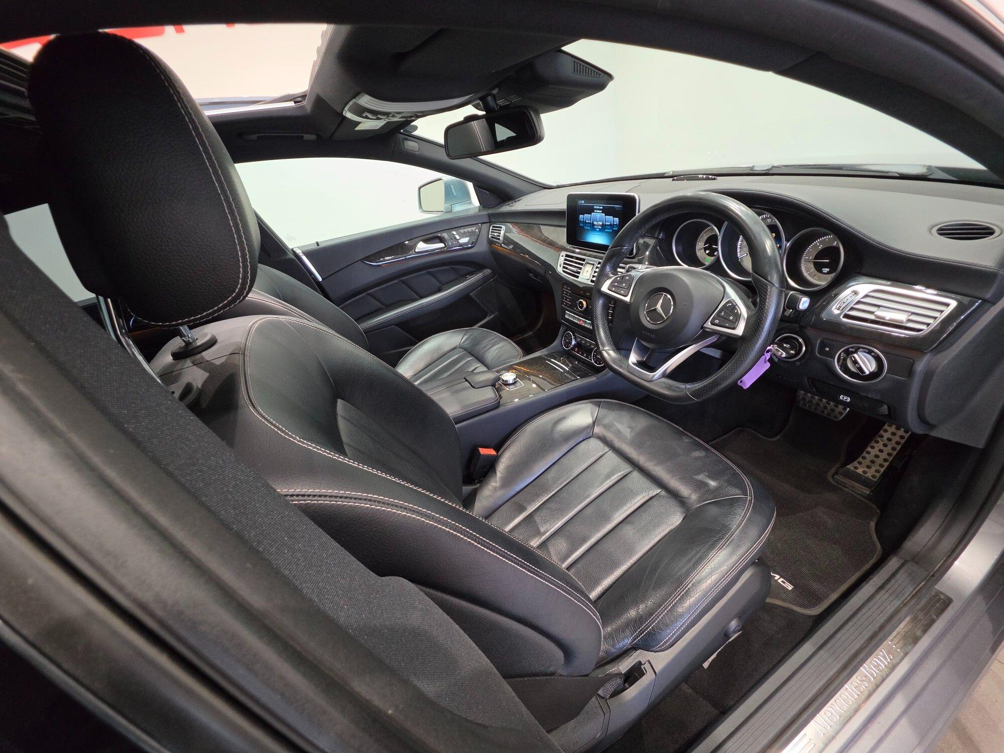 Mercedes-Benz CLS view 92
