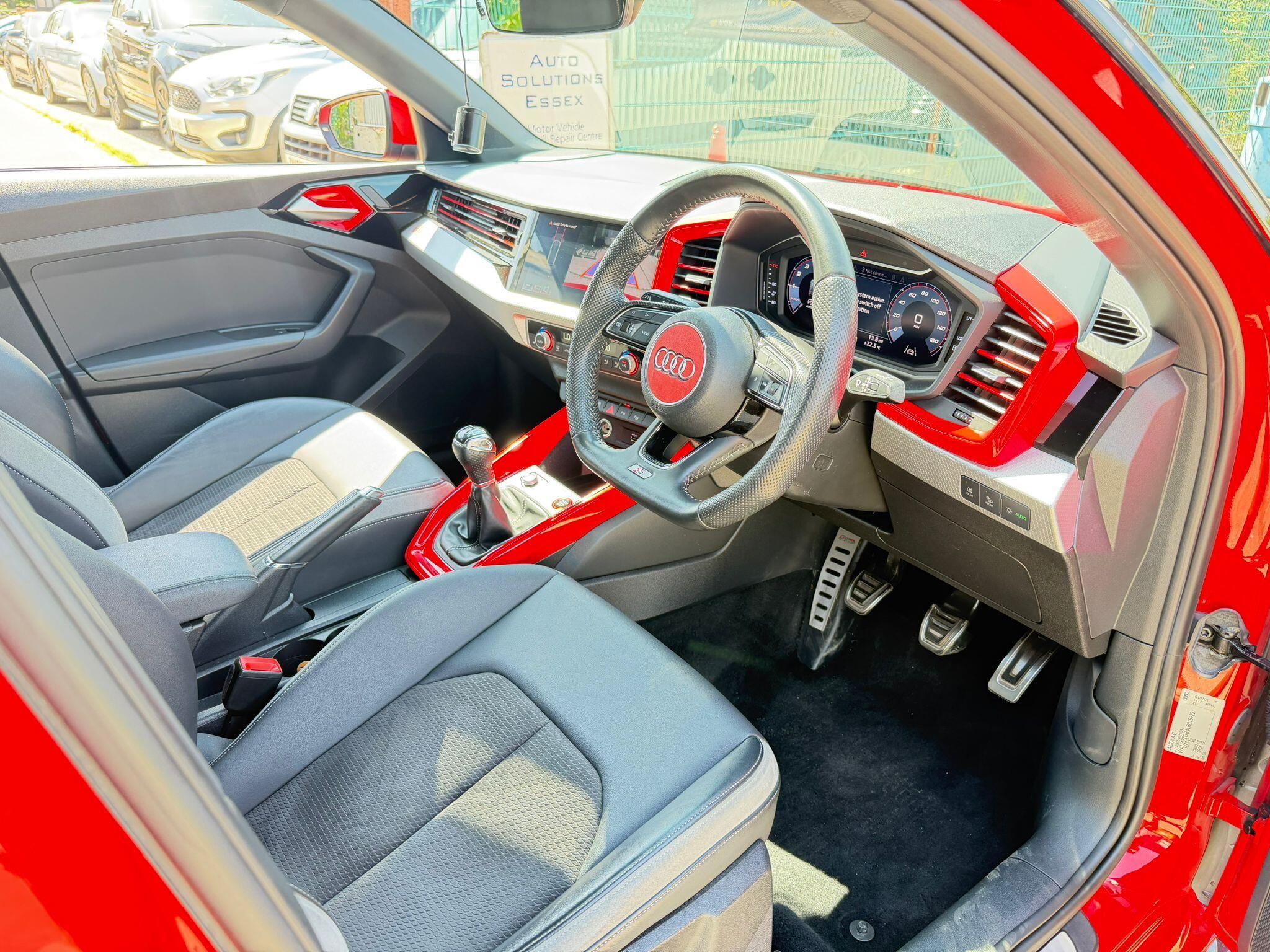 Audi A1 view 11