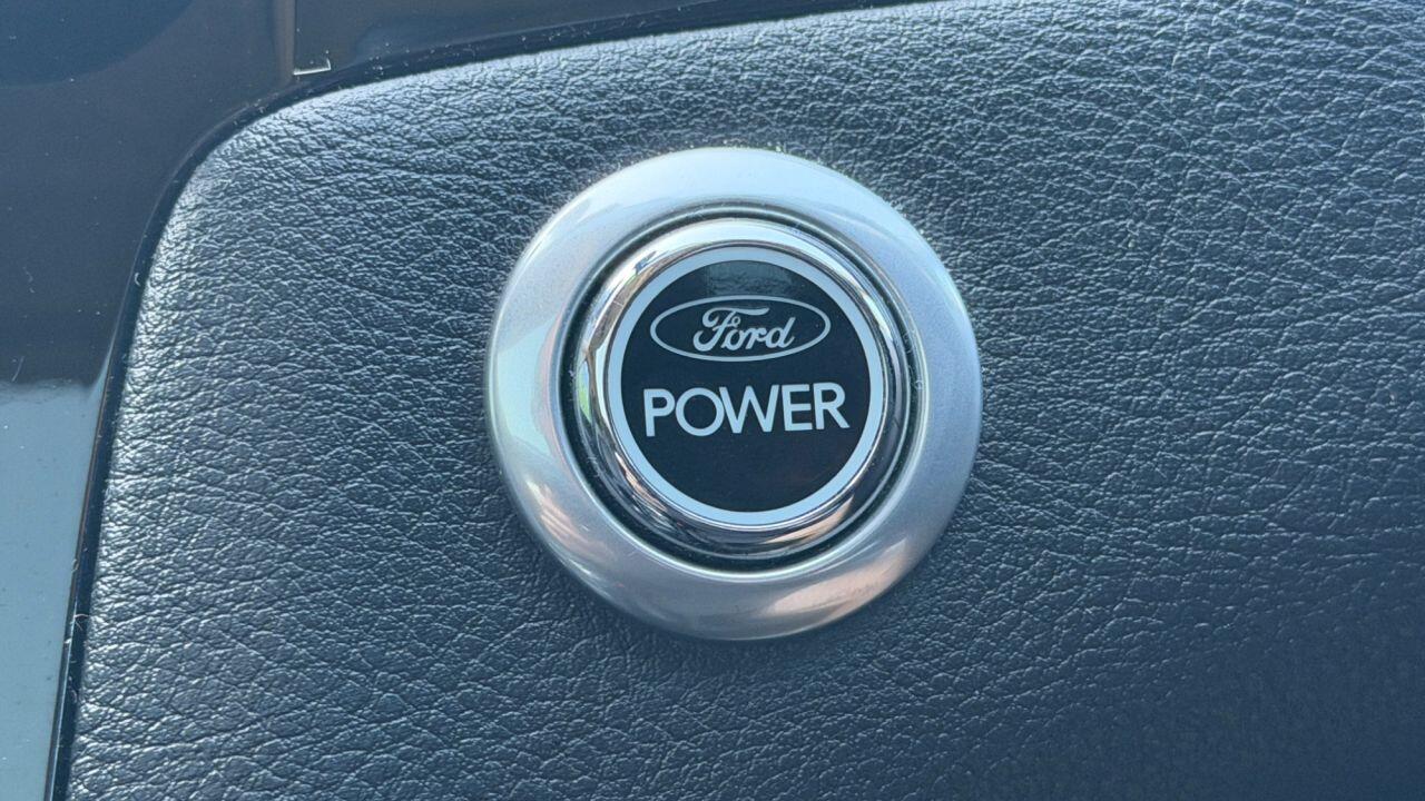 Ford S-Max view 30