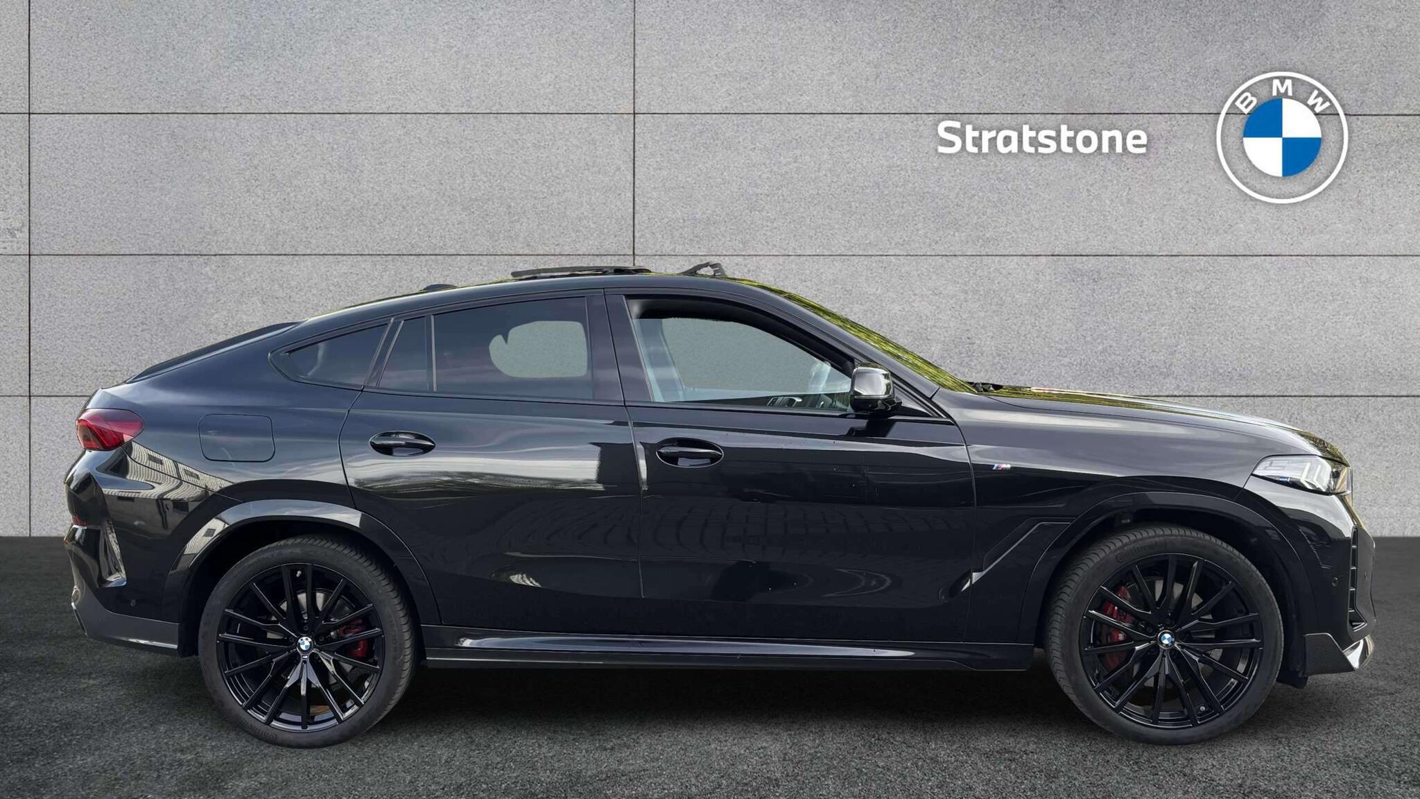BMW X6 view 3