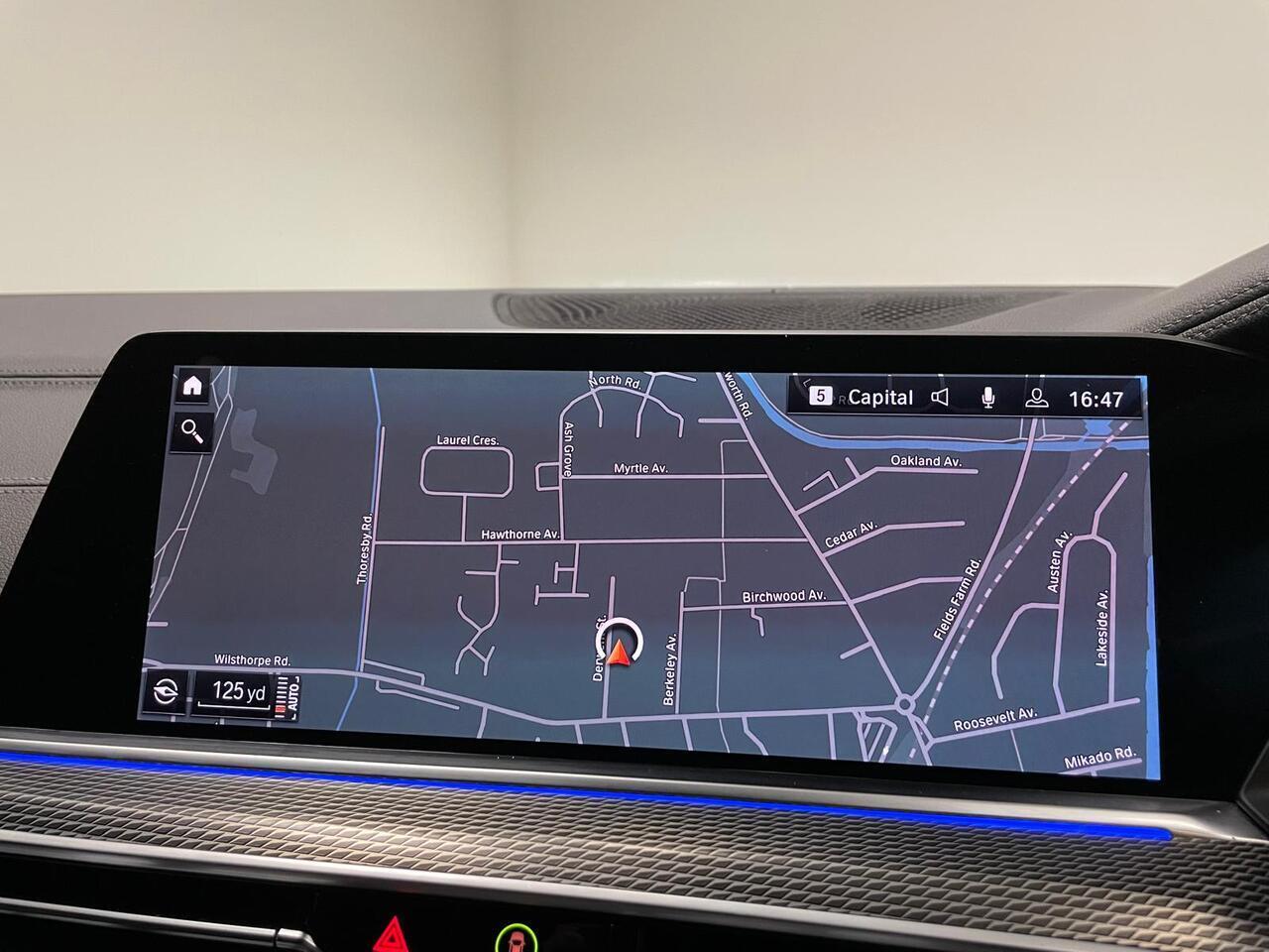 BMW X6 view 31