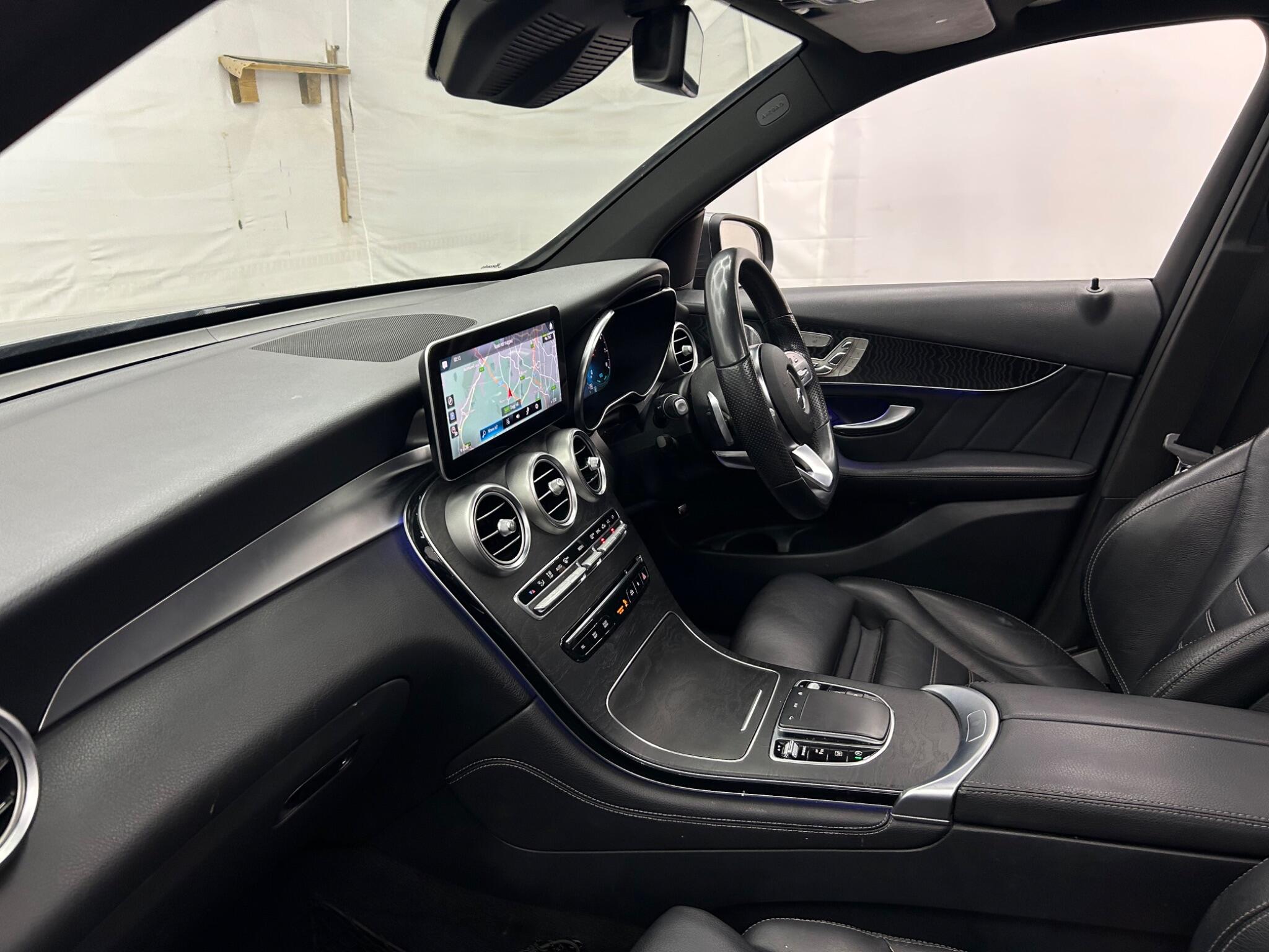 Mercedes-Benz GLC view 14