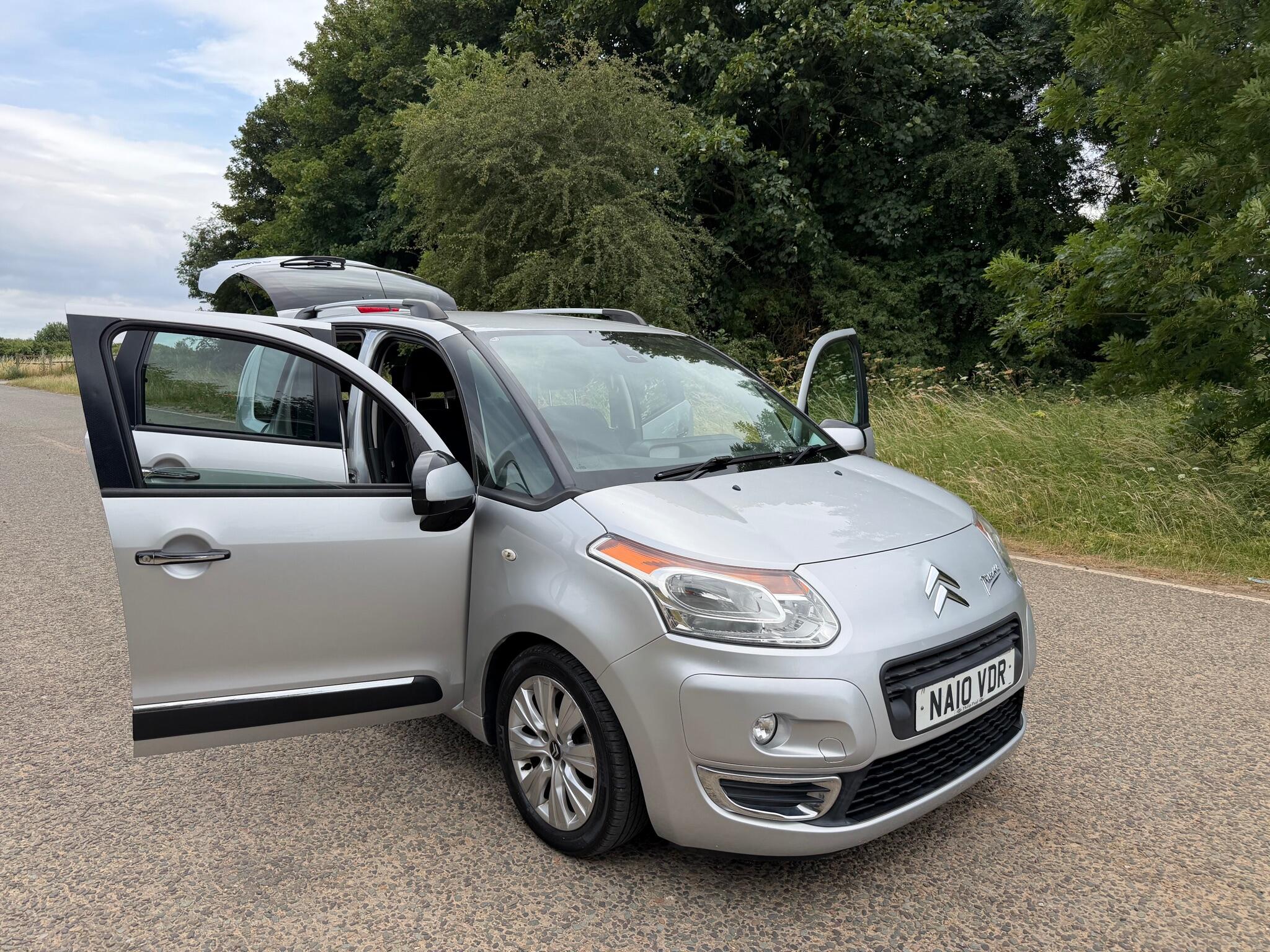 Citroen C3 Picasso view 28