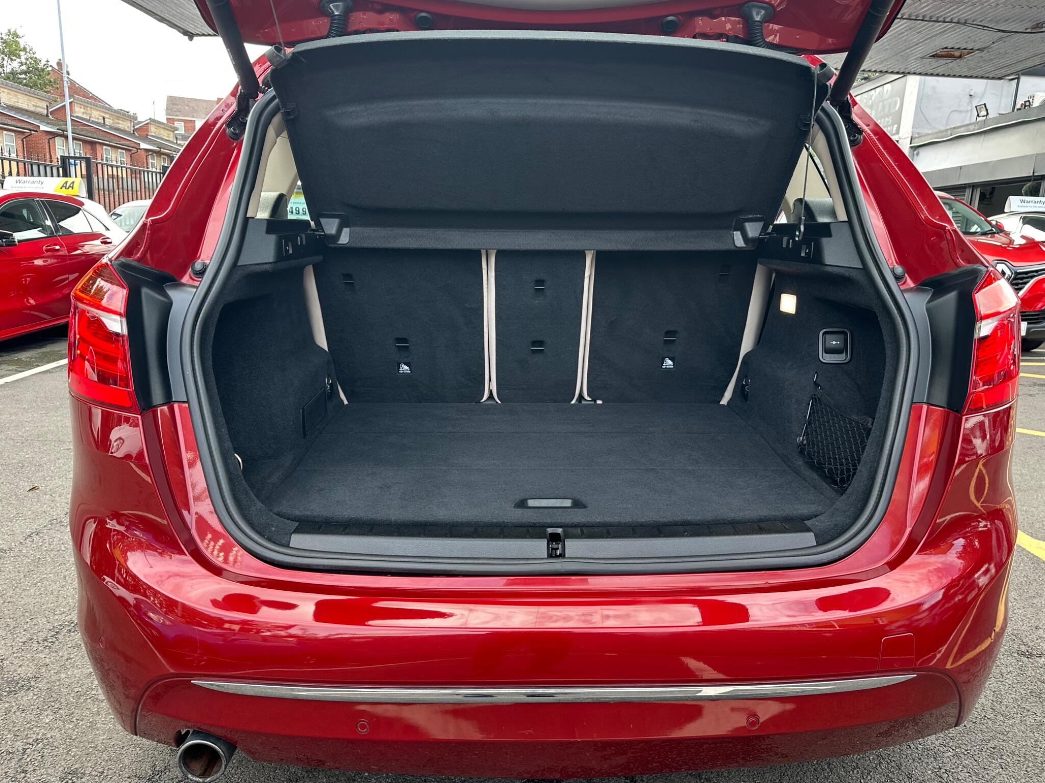 BMW 2 Series Active Tourer view 29