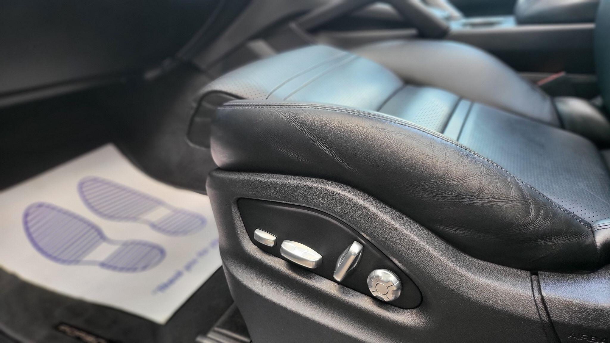 Porsche Cayenne view 41