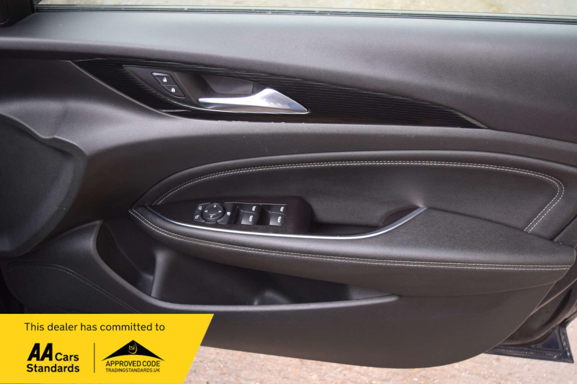 Vauxhall Insignia view 40