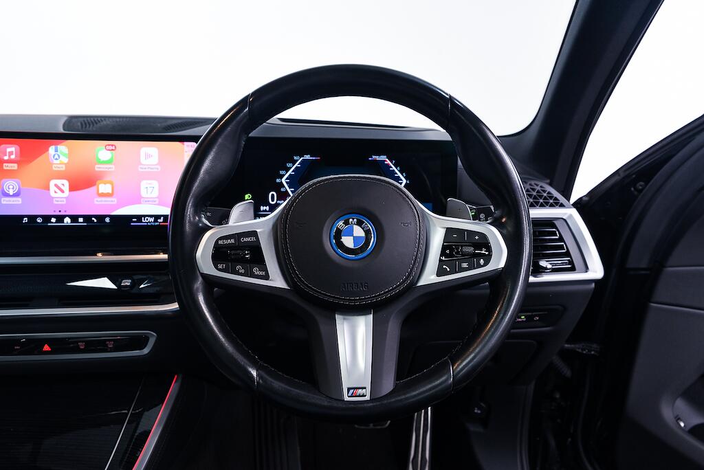 BMW X5 view 28