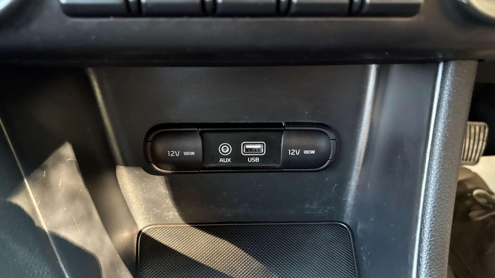 Kia Sportage view 28