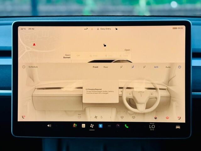 Tesla Model 3 view 17