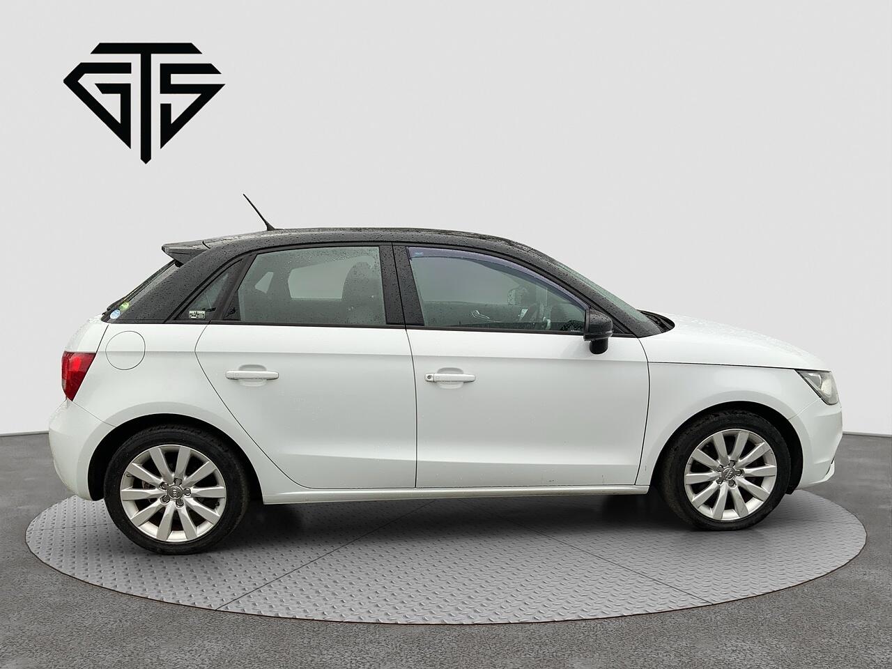 Audi A1 view 2