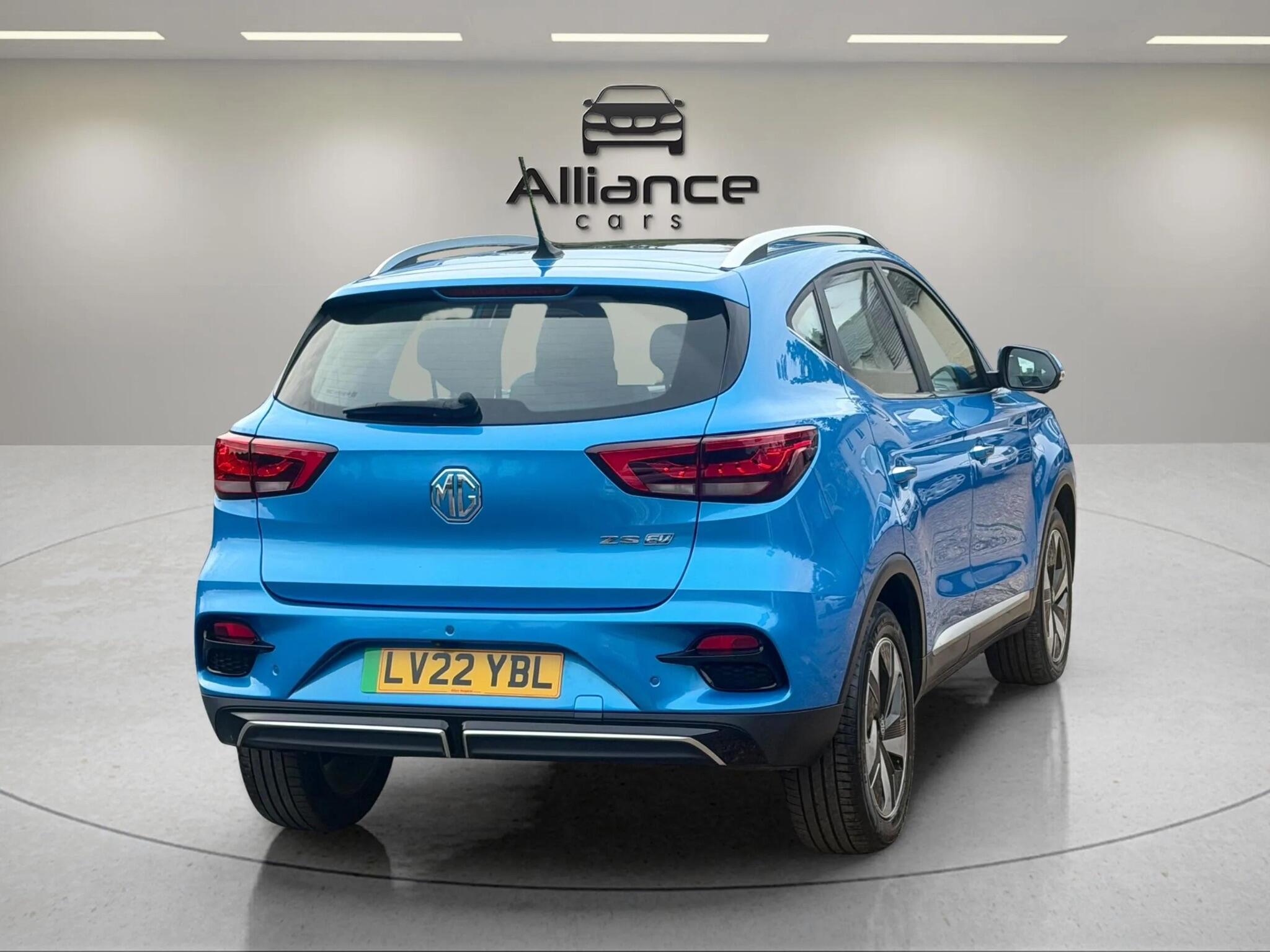 MG MG ZS view 17