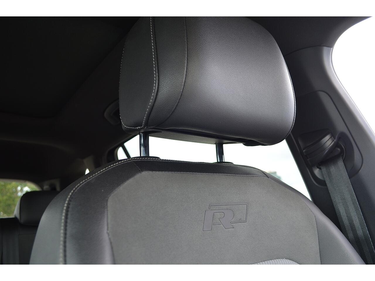 Volkswagen Tiguan Allspace view 28