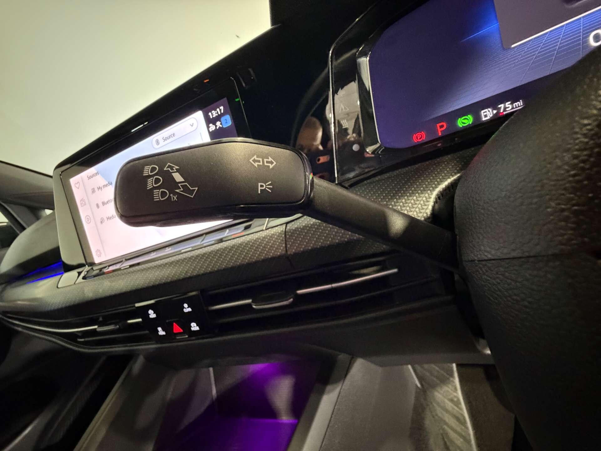 Volkswagen Golf view 29