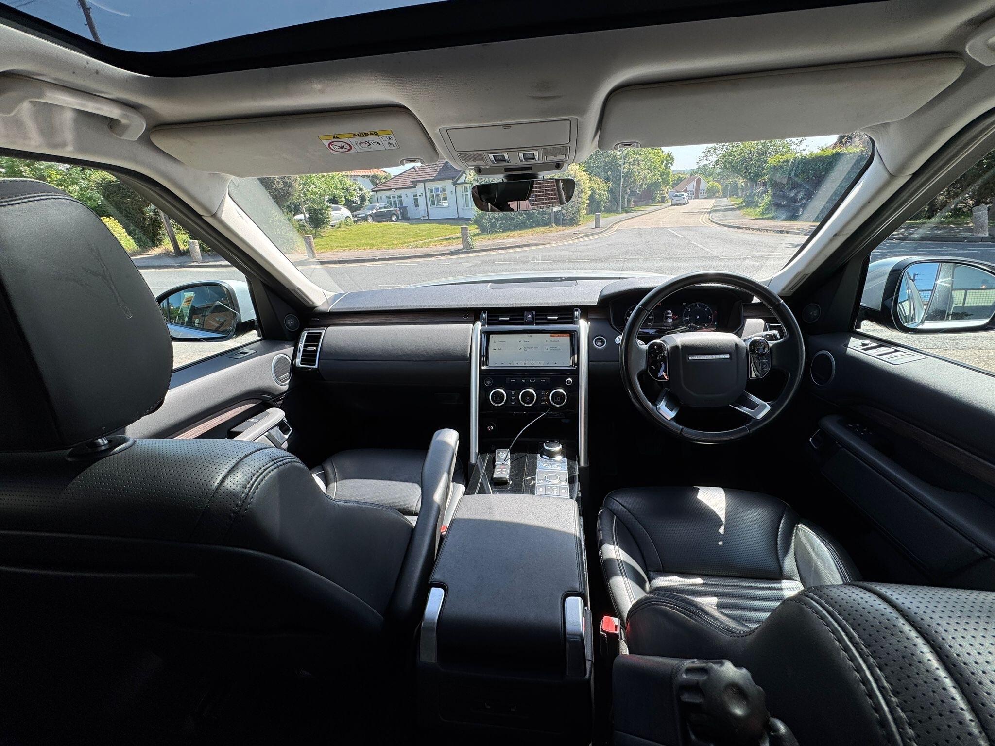 Land Rover Discovery view 19