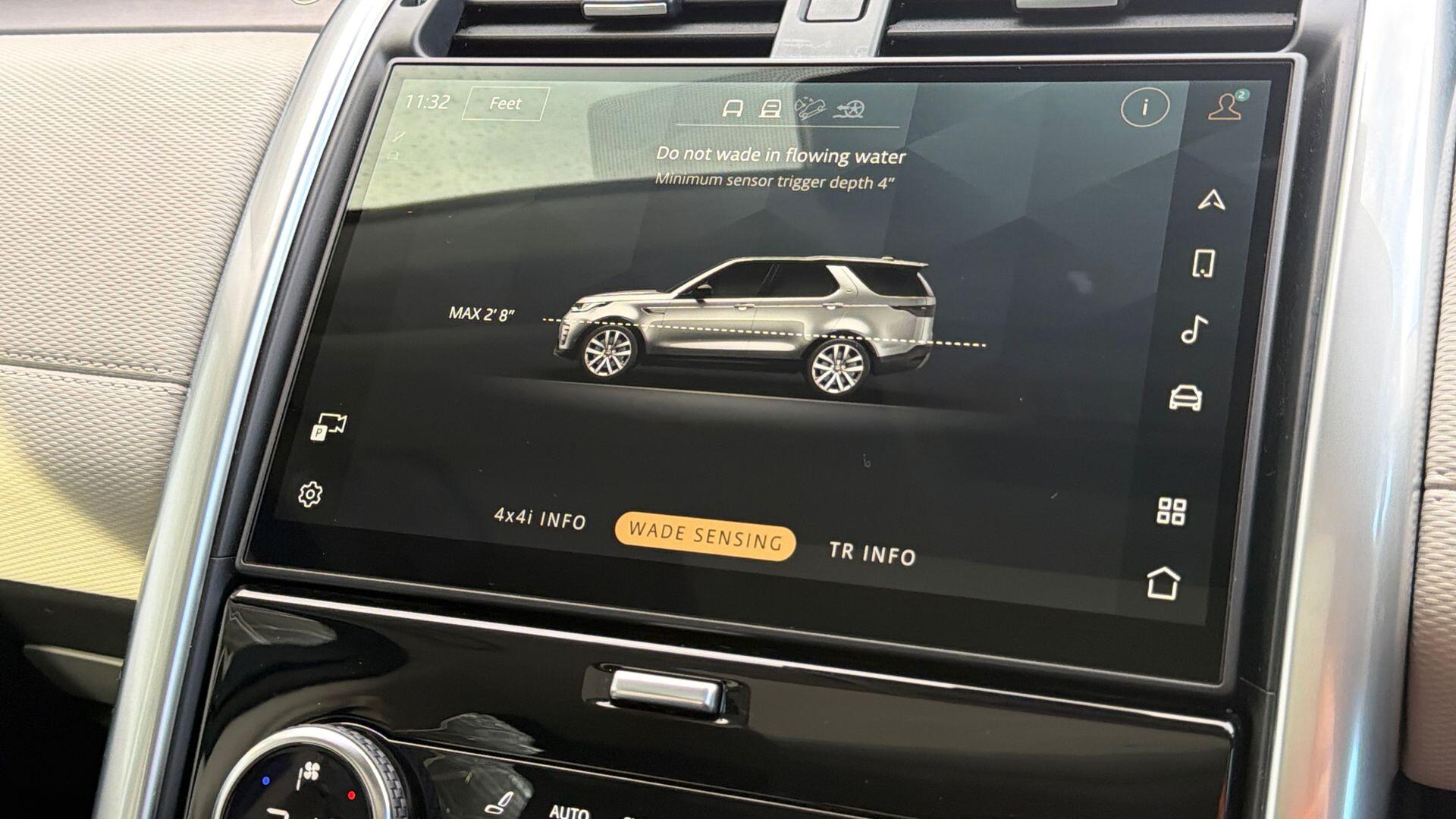 Land Rover Discovery view 41