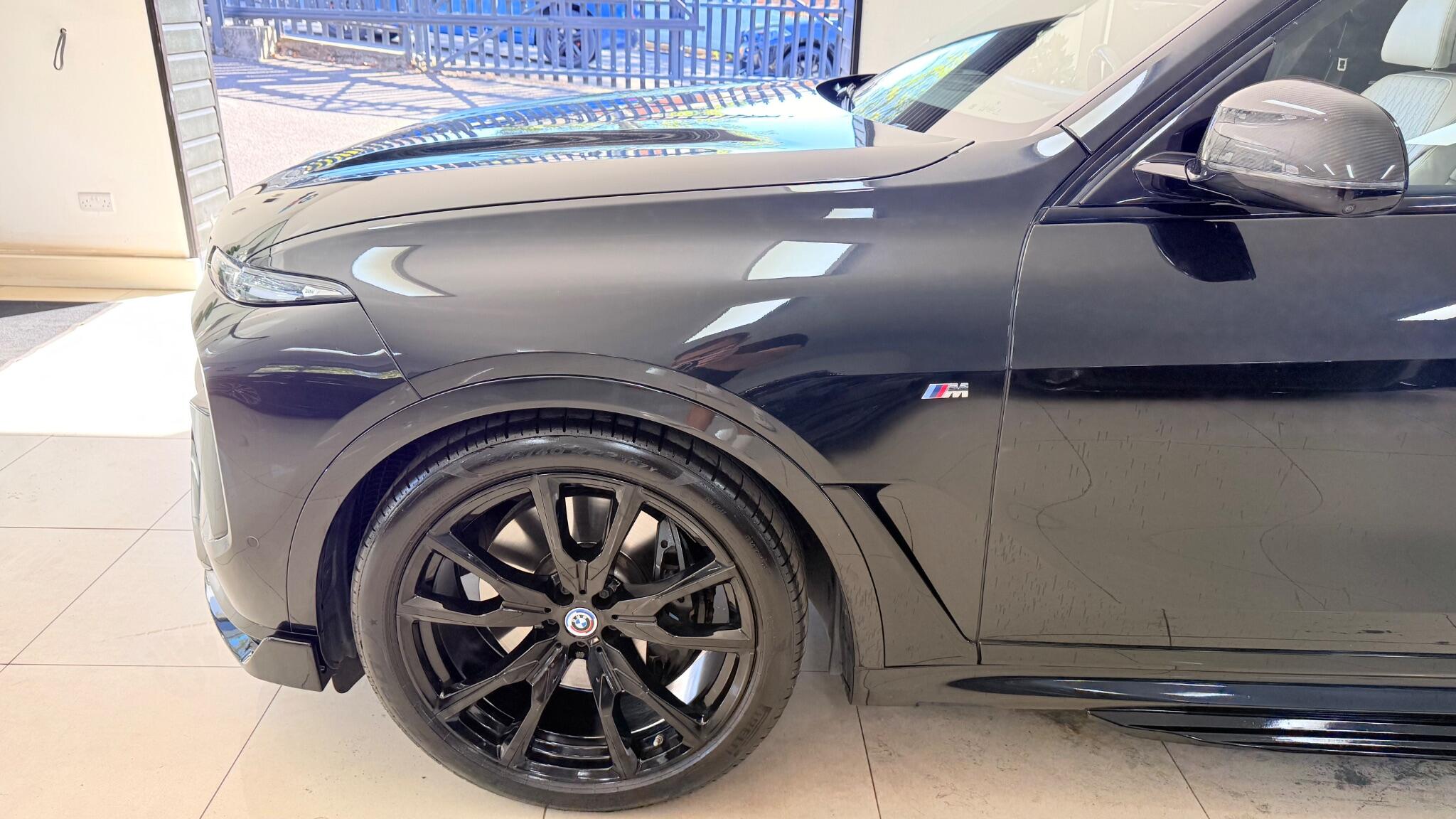 BMW X7 view 68