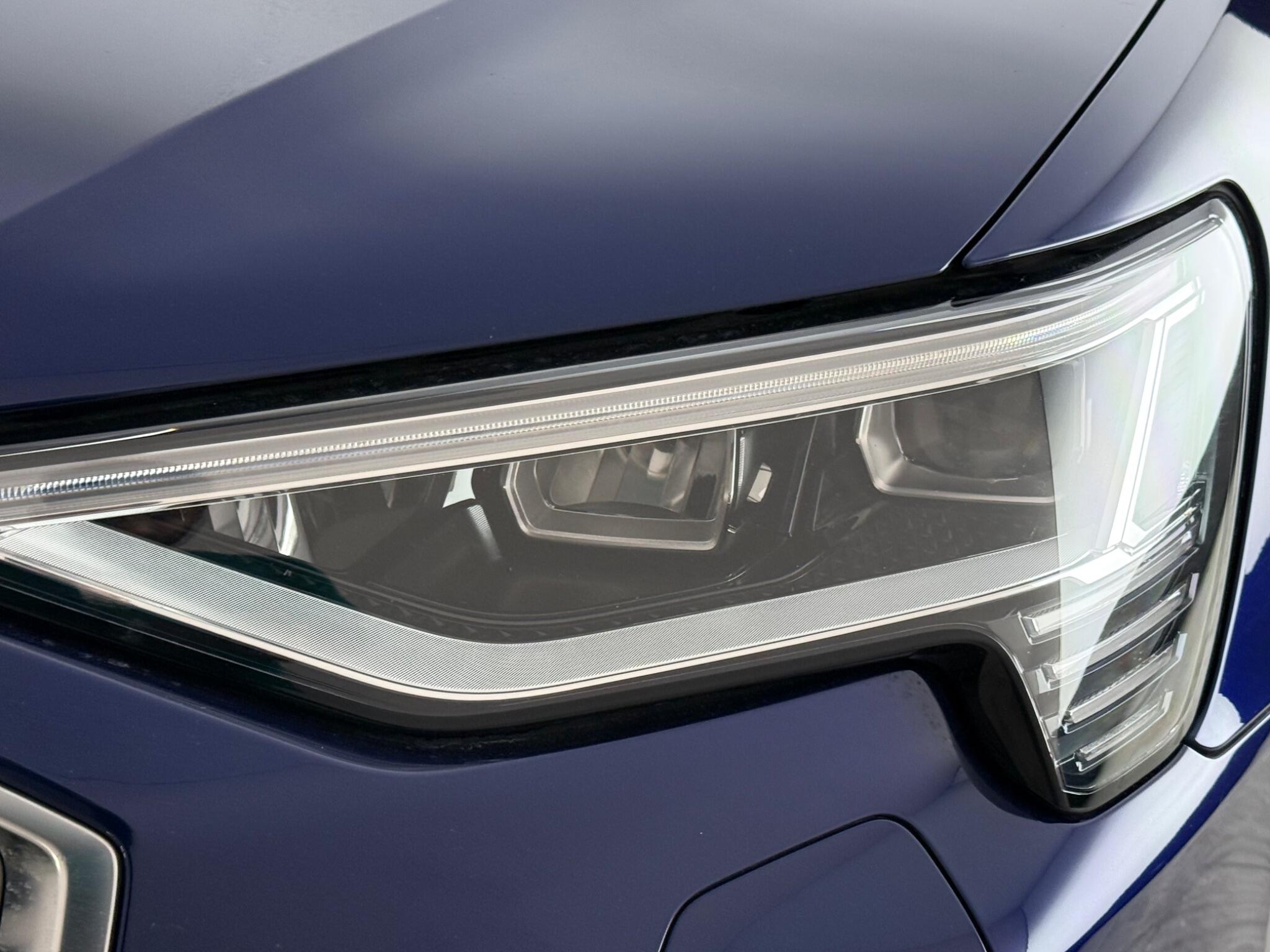 Audi E-Tron view 12