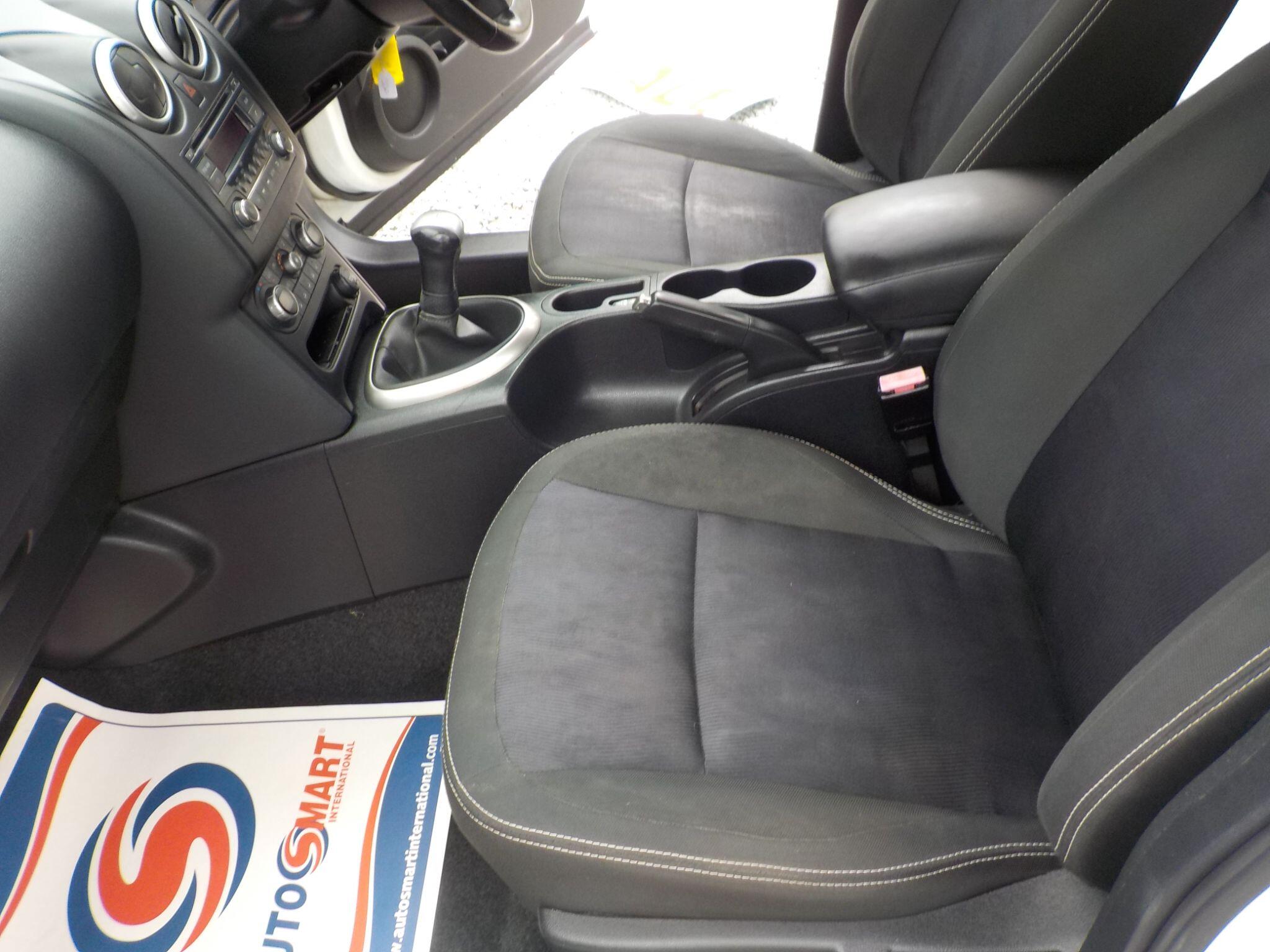 Nissan Qashqai 1.6 Acenta 2WD Euro 5 (s/s) 5dr