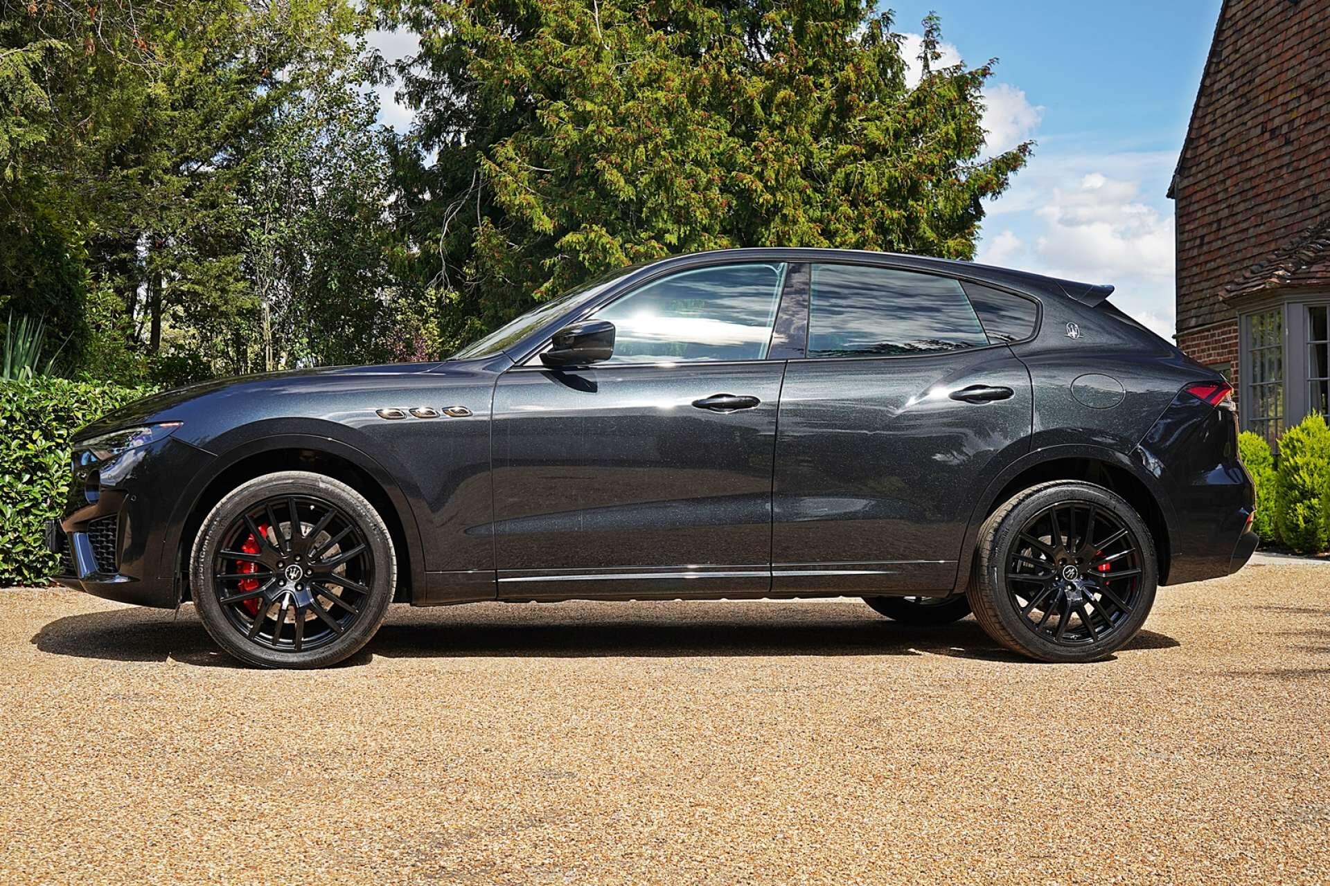 Maserati Levante view 3